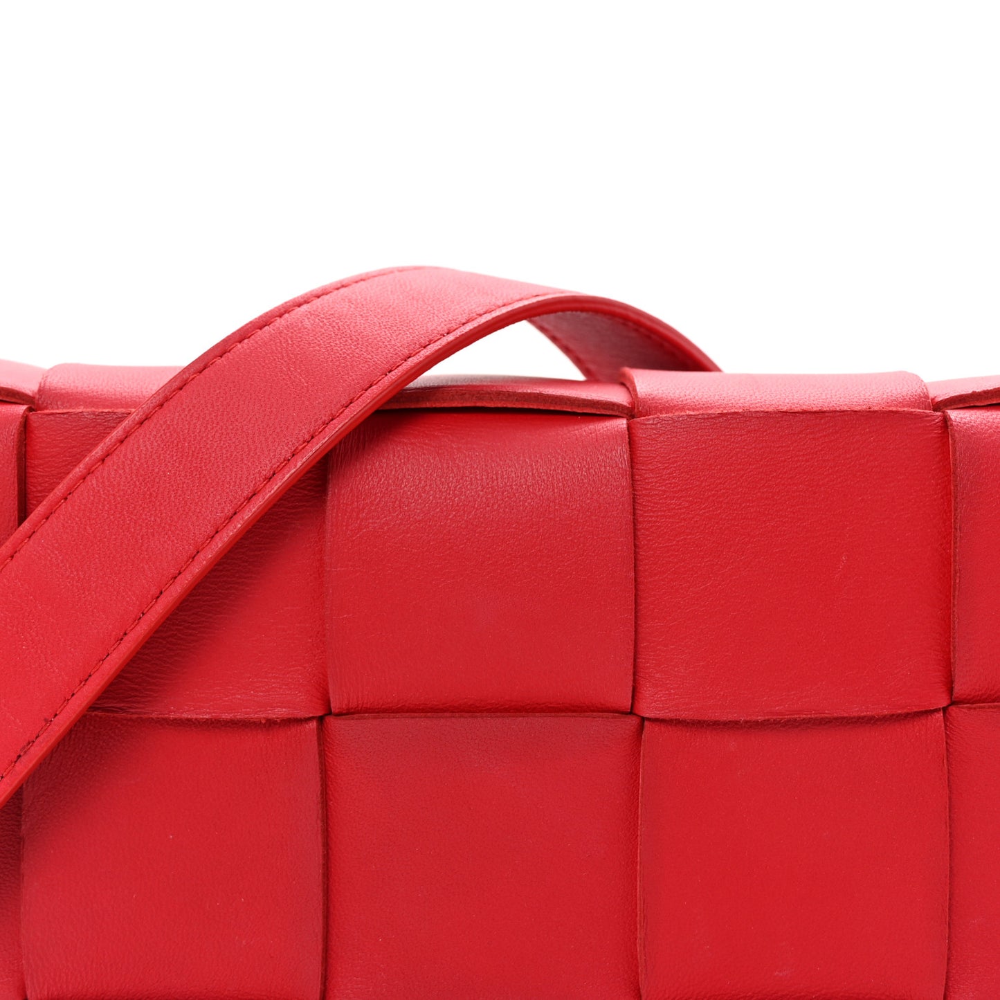Lambskin Maxi Intrecciato Cassette Crossbody Bag Redstone