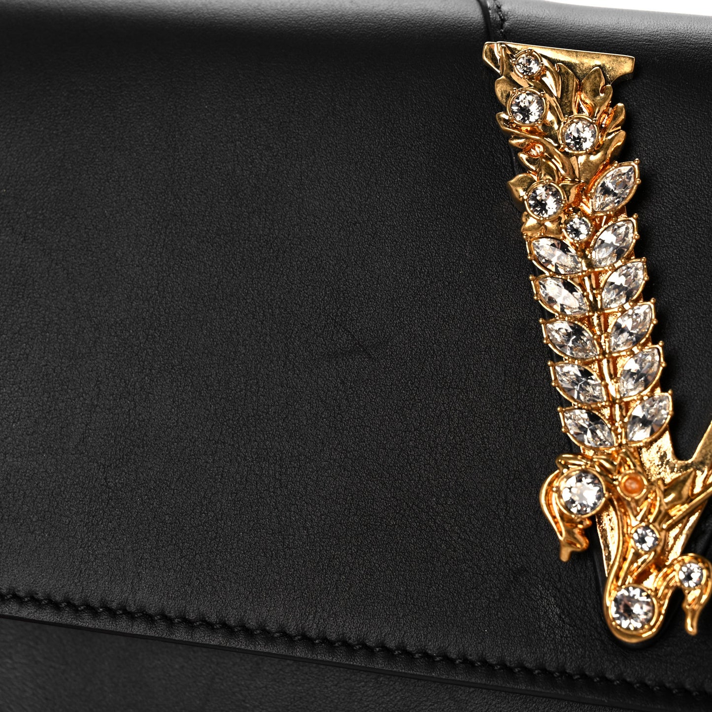 Vitello Crystal Virtus V Wallet Chain Crossbody Black