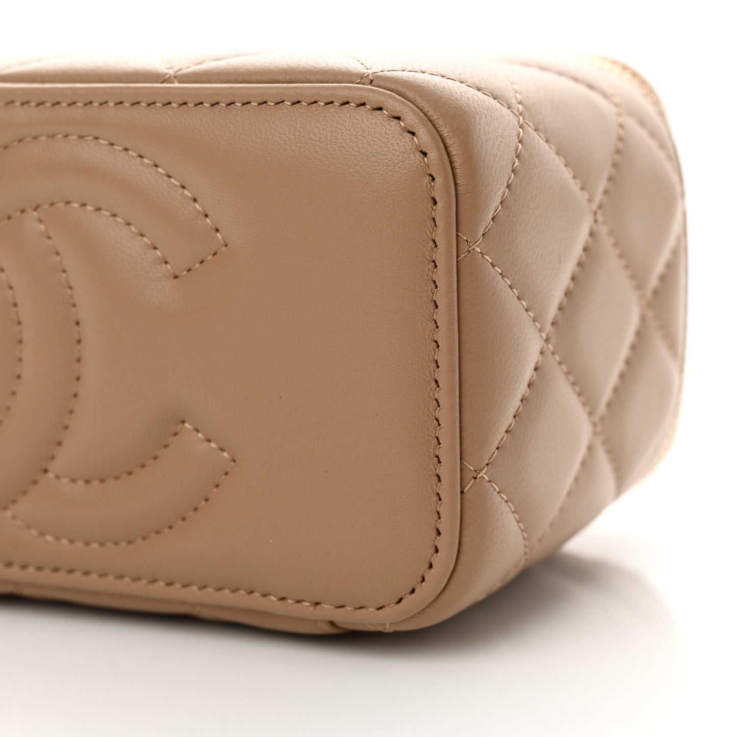 Lambskin Quilted Pearl Crush Small Vanity Case With Chain Dark Beige