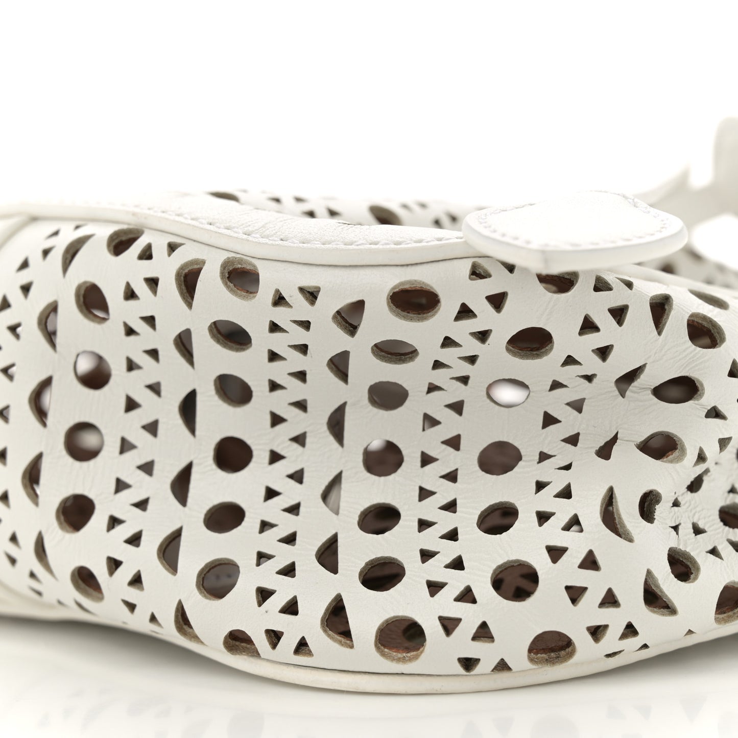 Lux Calfskin Vienne Rose-Marie 19 Bag White