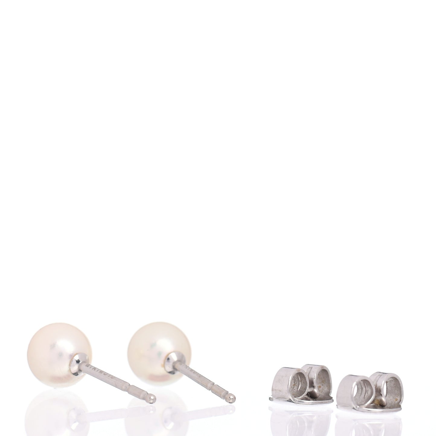 18K White Gold 6mm Akoya Pearl Stud Earrings