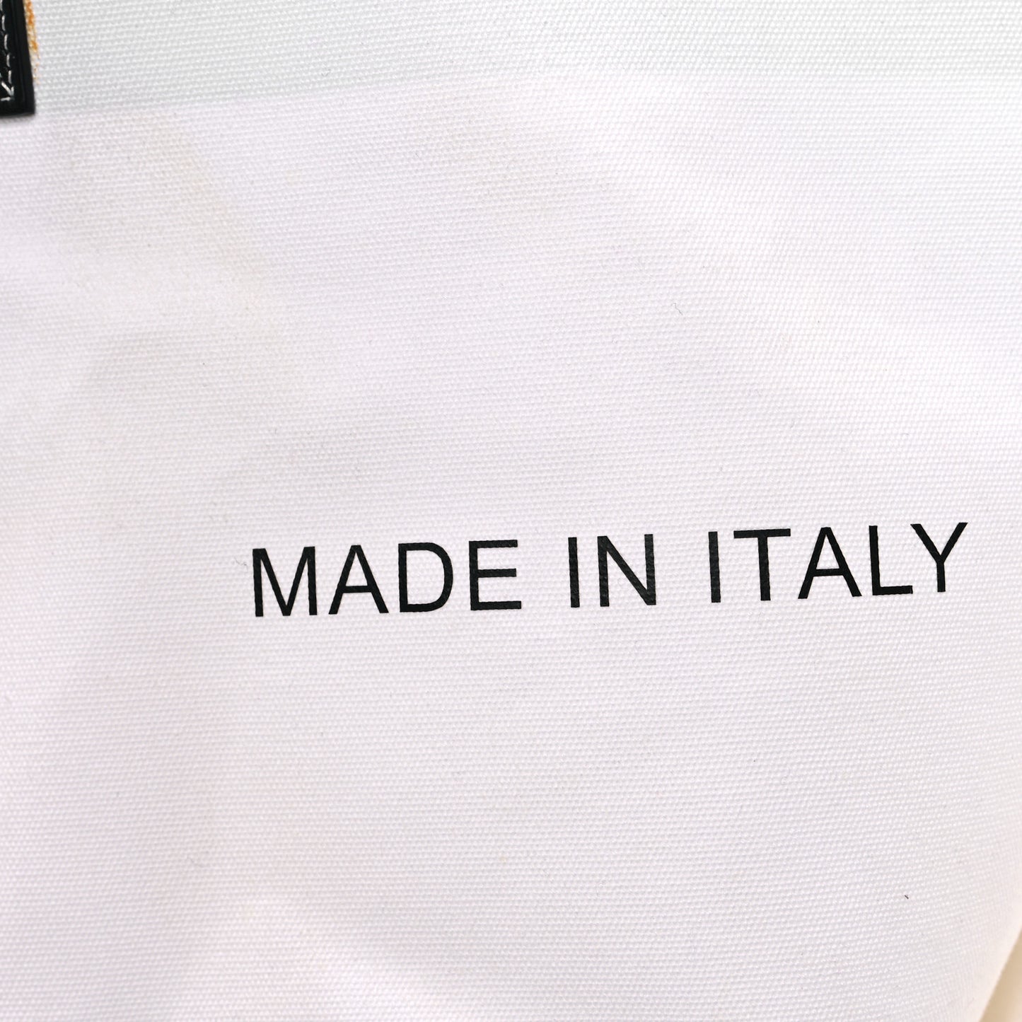Textile Medium Made In Tote White Black