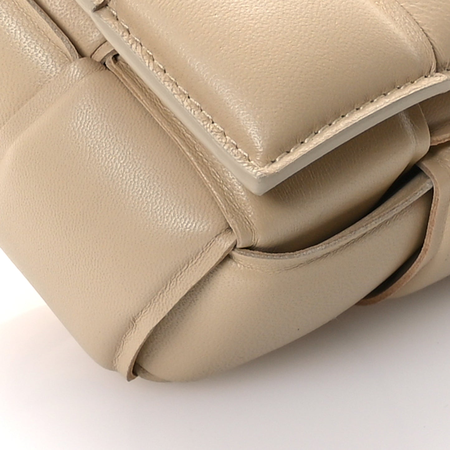 Nappa Maxi Intrecciato Padded The Belt Cassette Bag Porridge