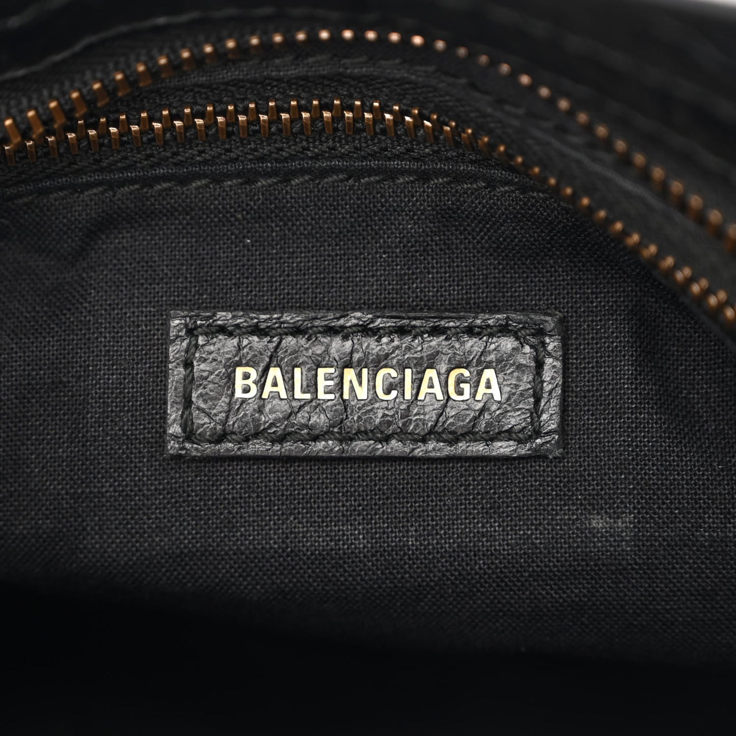 Agneau Arena Graffiti All Over Classic Hardware Mini City Black Multicolor