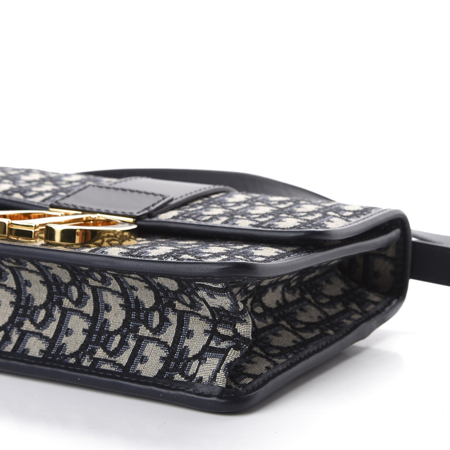 Oblique 30 Montaigne Flap Bag Blue