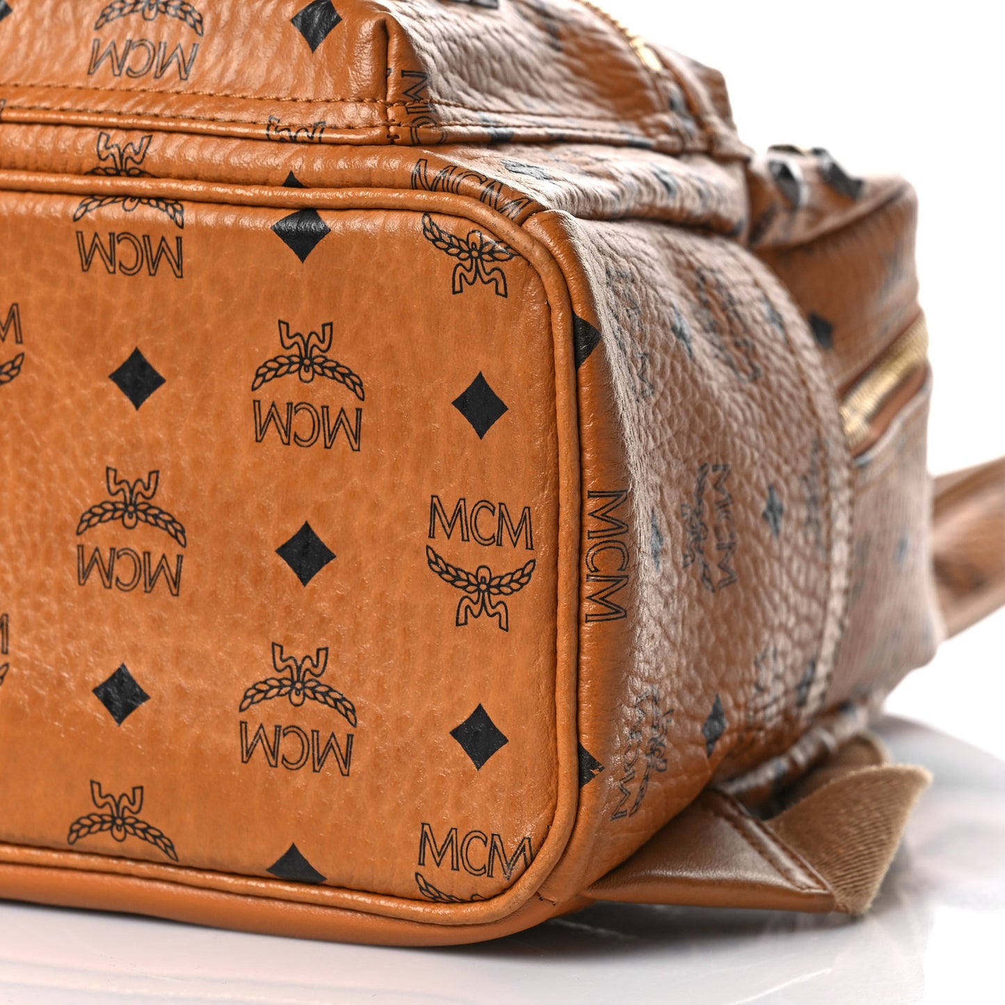 Visetos Studded Medium Stark M Backpack Cognac