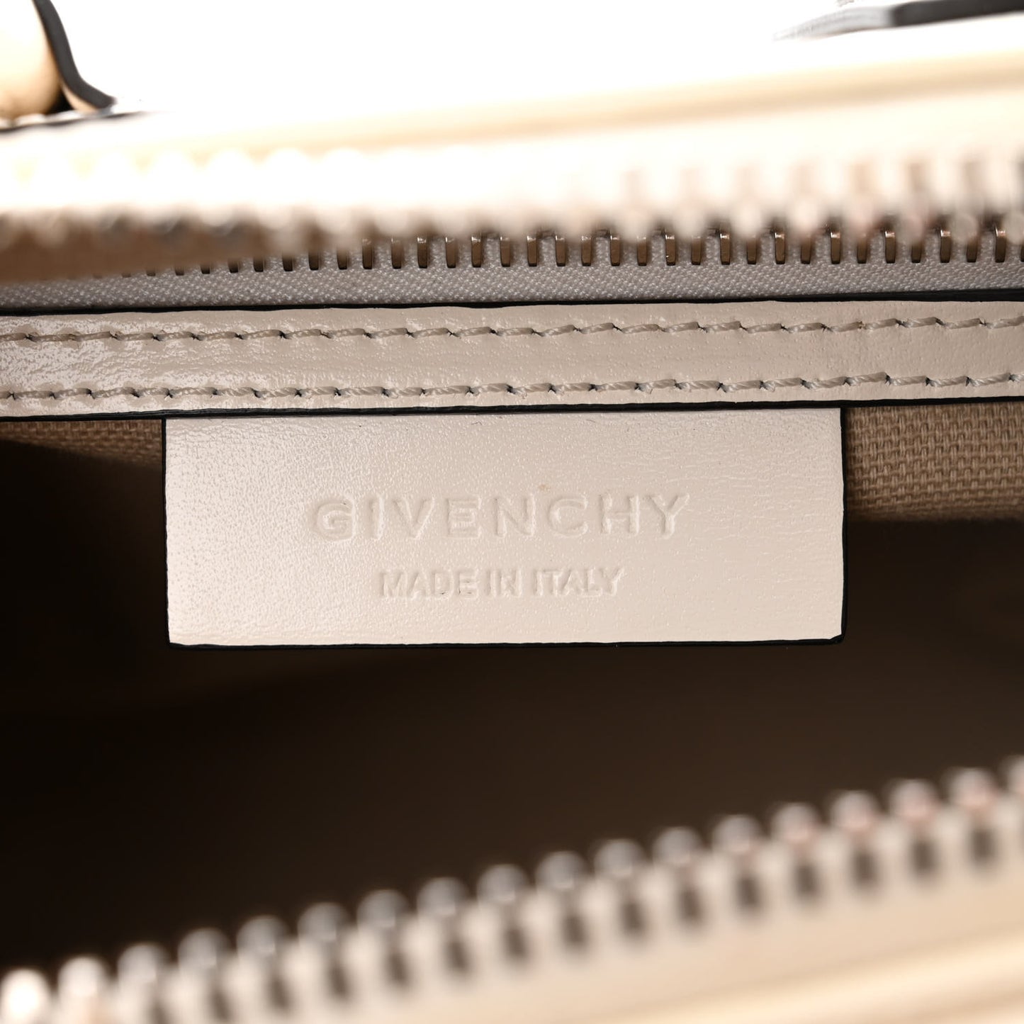 Crinkled Patent Calfskin Mini Antigona Ivory