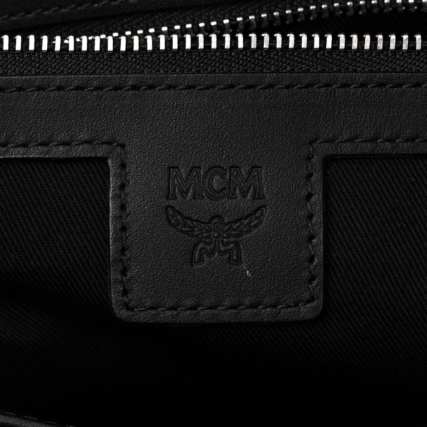 Visetos Medium Crossbody Pouch Black