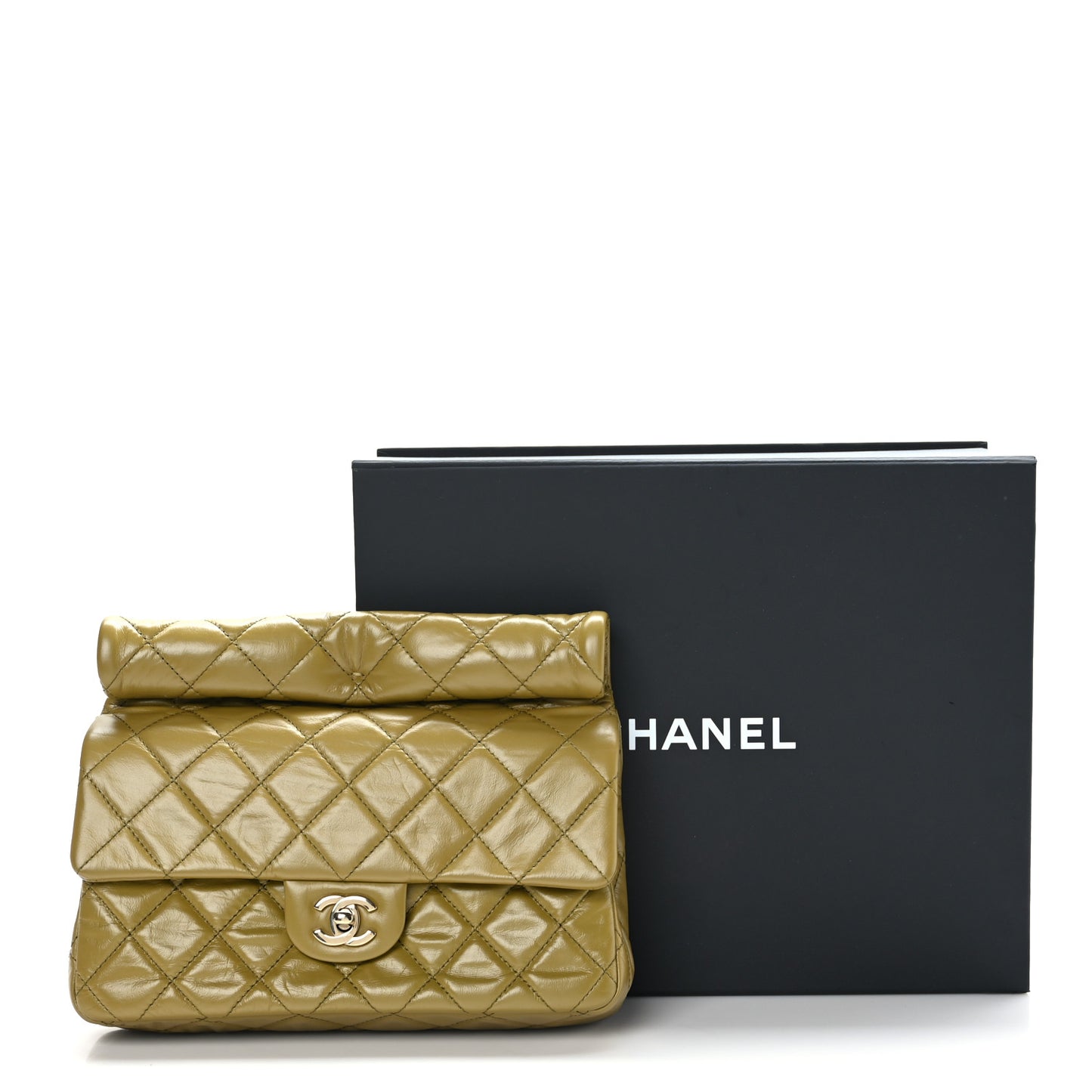 Crumpled Calfskin Quilted Clutch Green