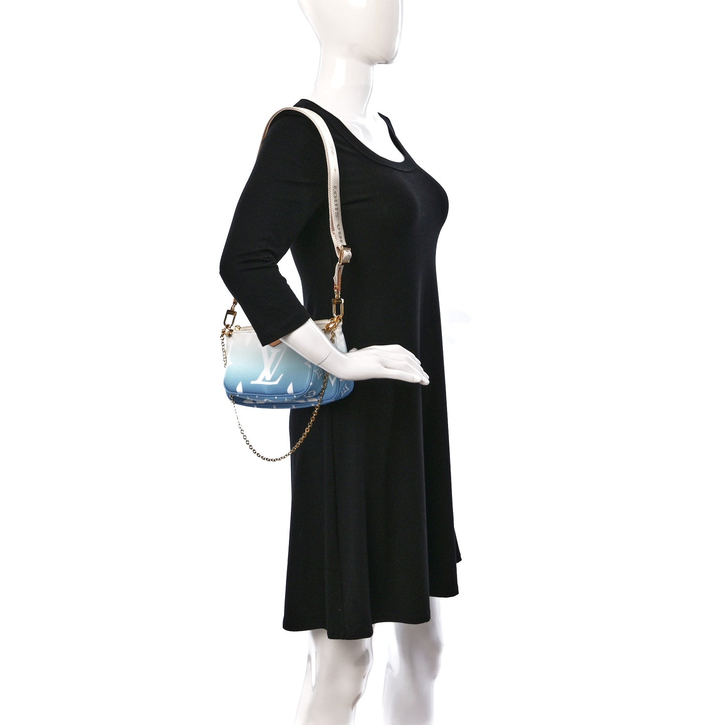 Monogram Giant By The Pool Multi Pochette Accessories Blue