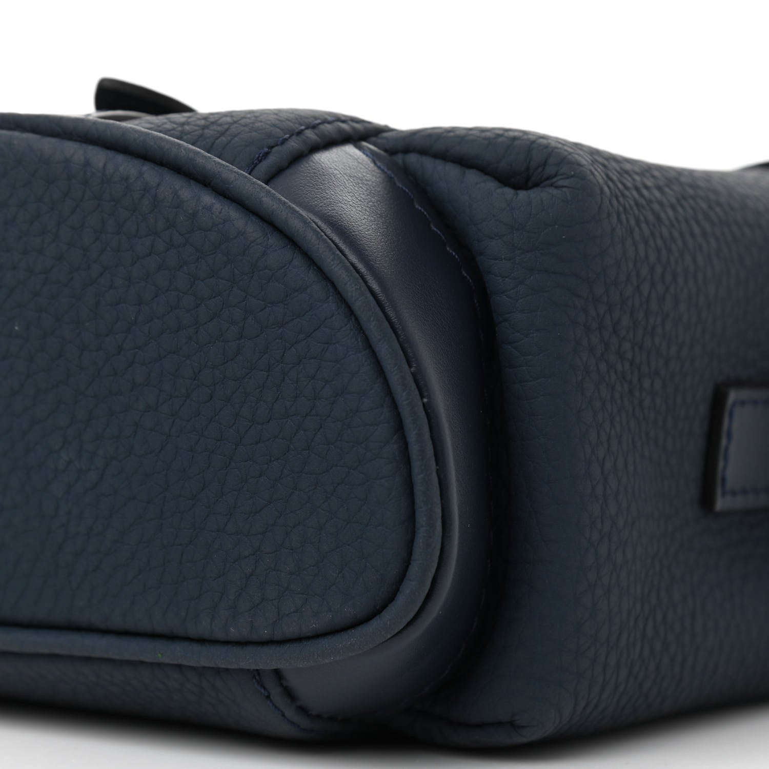 Louis Vuitton Taurillon Christopher Messenger Bleu Marine 9 of 9