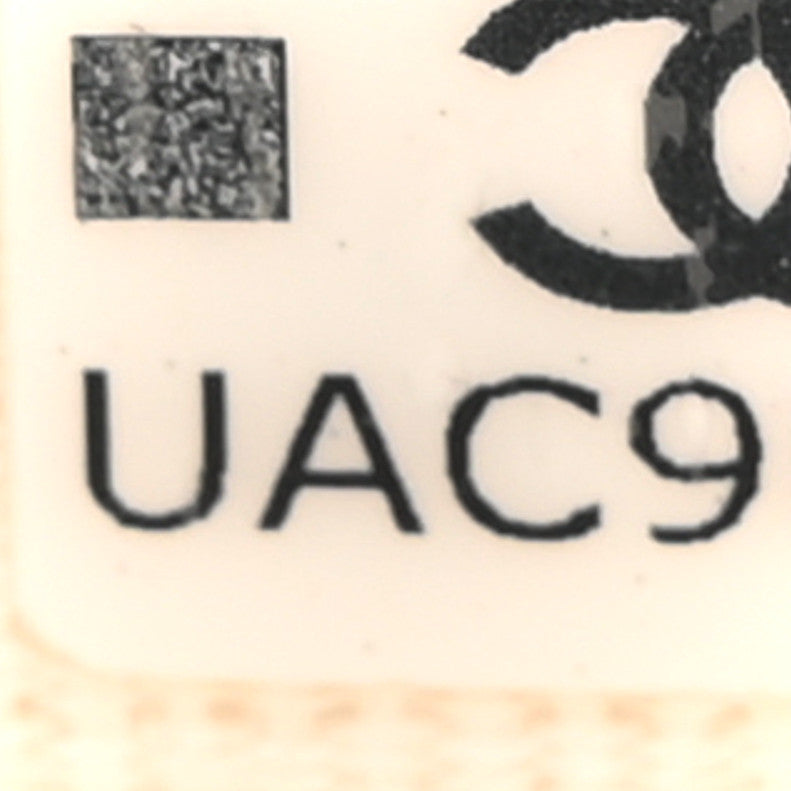 Tweed Quilted Bow Flap Card Holder On Chain White