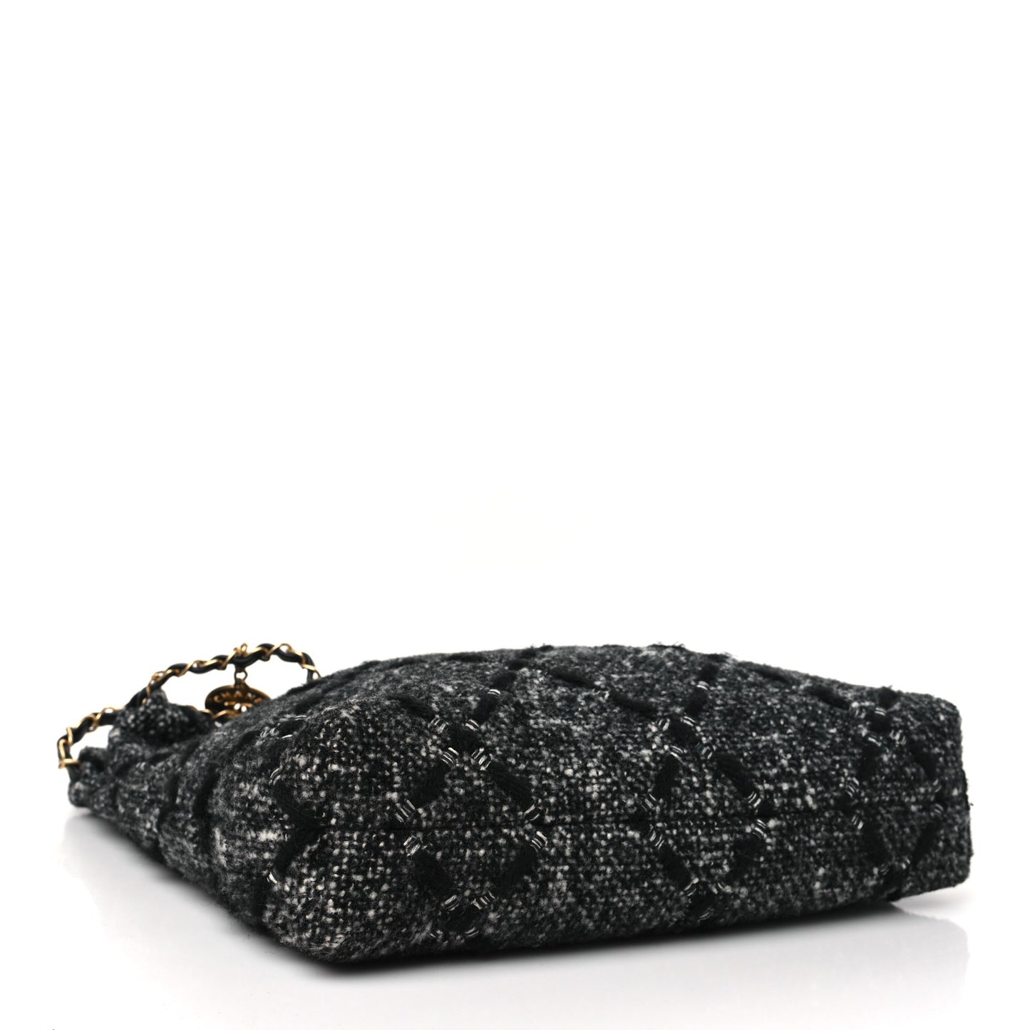 Tweed Quilted Chanel 22 Black Ecru
