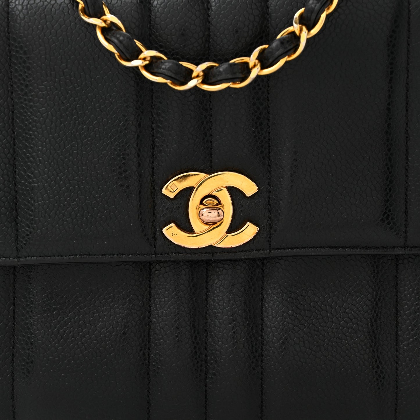 Caviar Vertical Quilted Small Single Flap Black