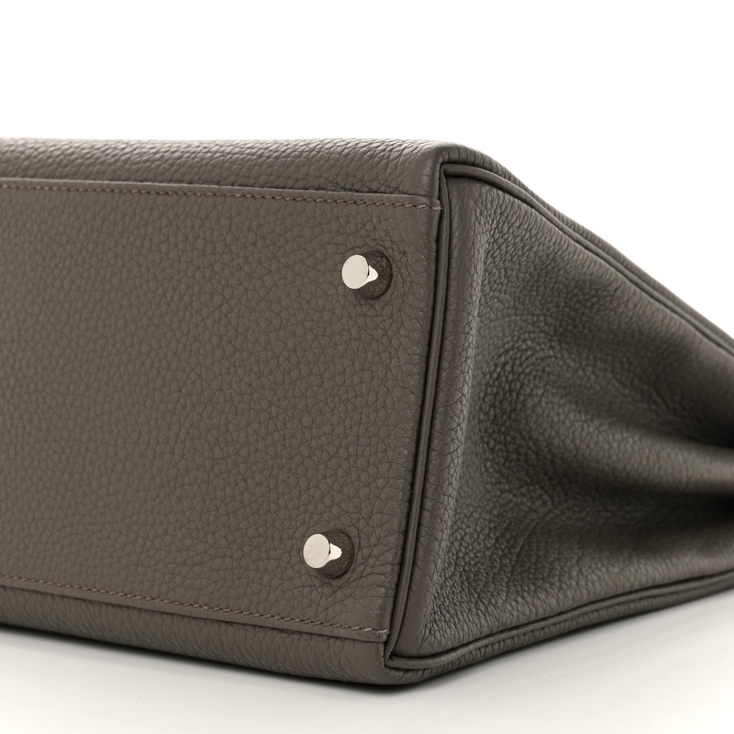 Togo Kelly Retourne 32 Etain