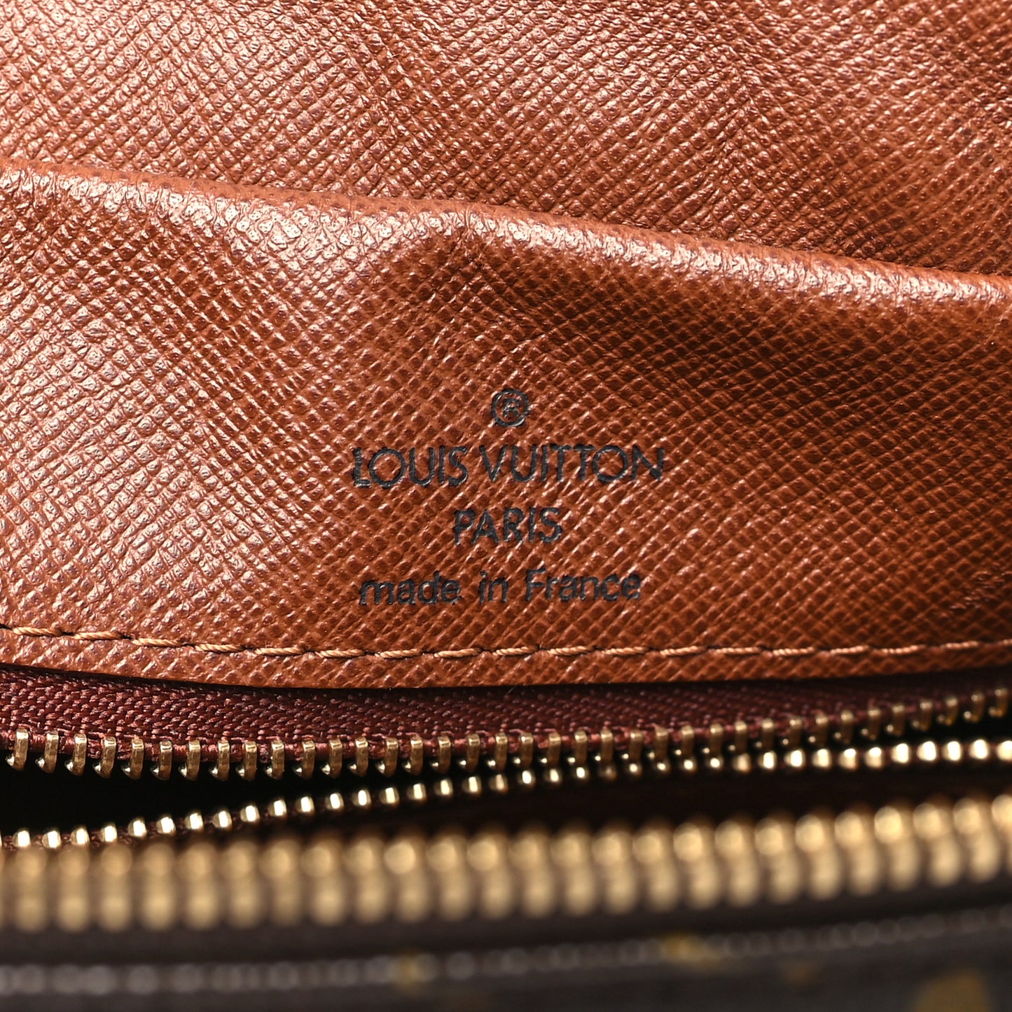 Monogram Nil 28