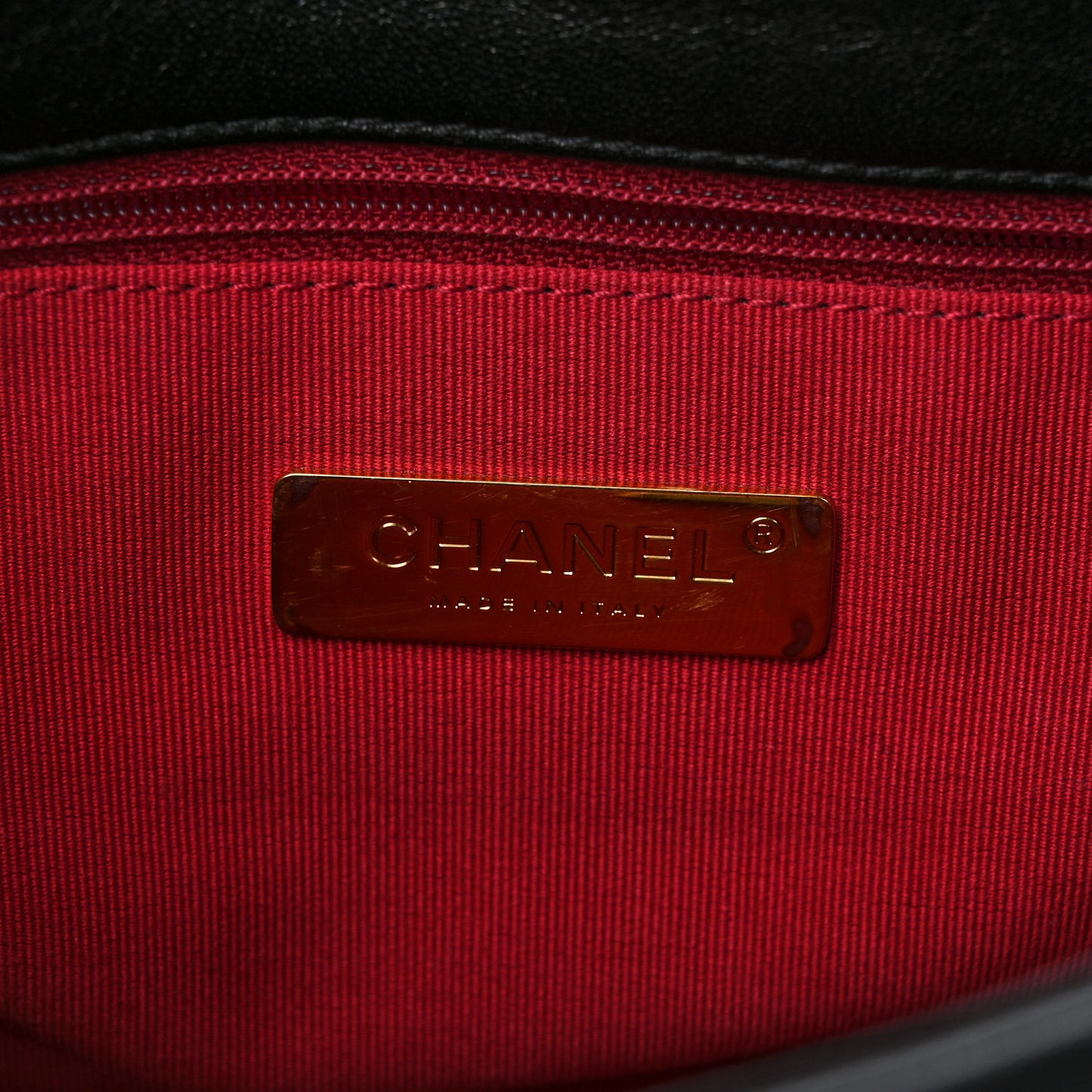 Lambskin Quilted Maxi Chanel 19 Flap Black