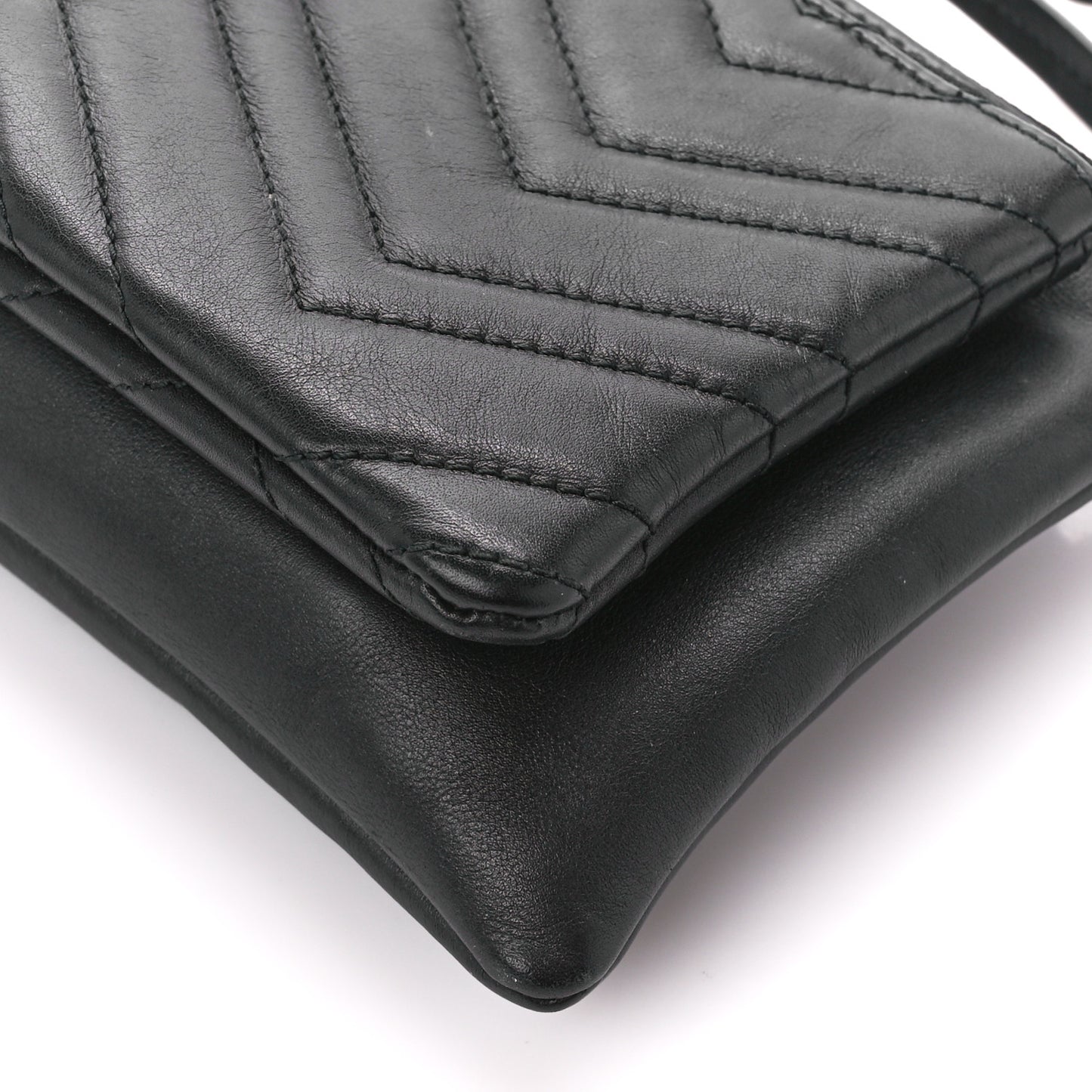 Calfskin Matelasse Small GG Marmont Double Zip Shoulder Bag Black