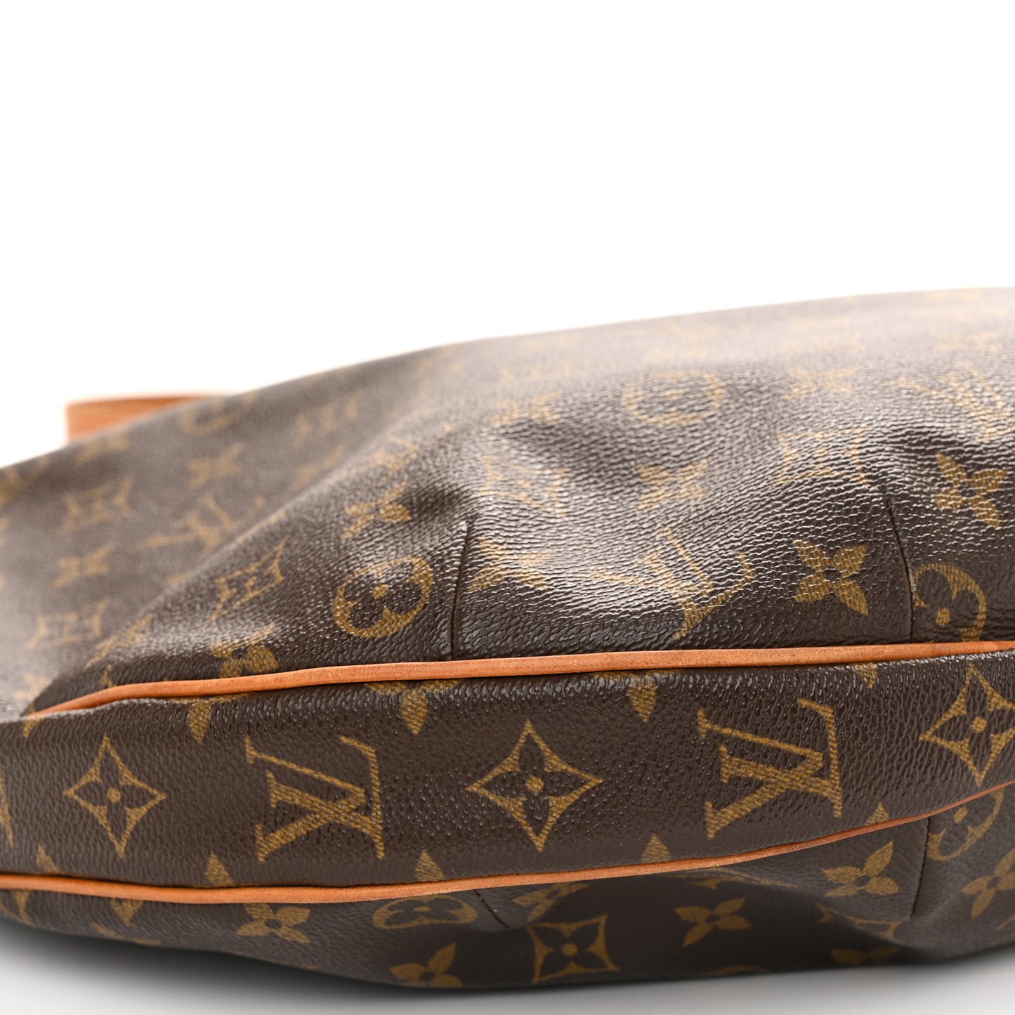 Monogram Croissant GM