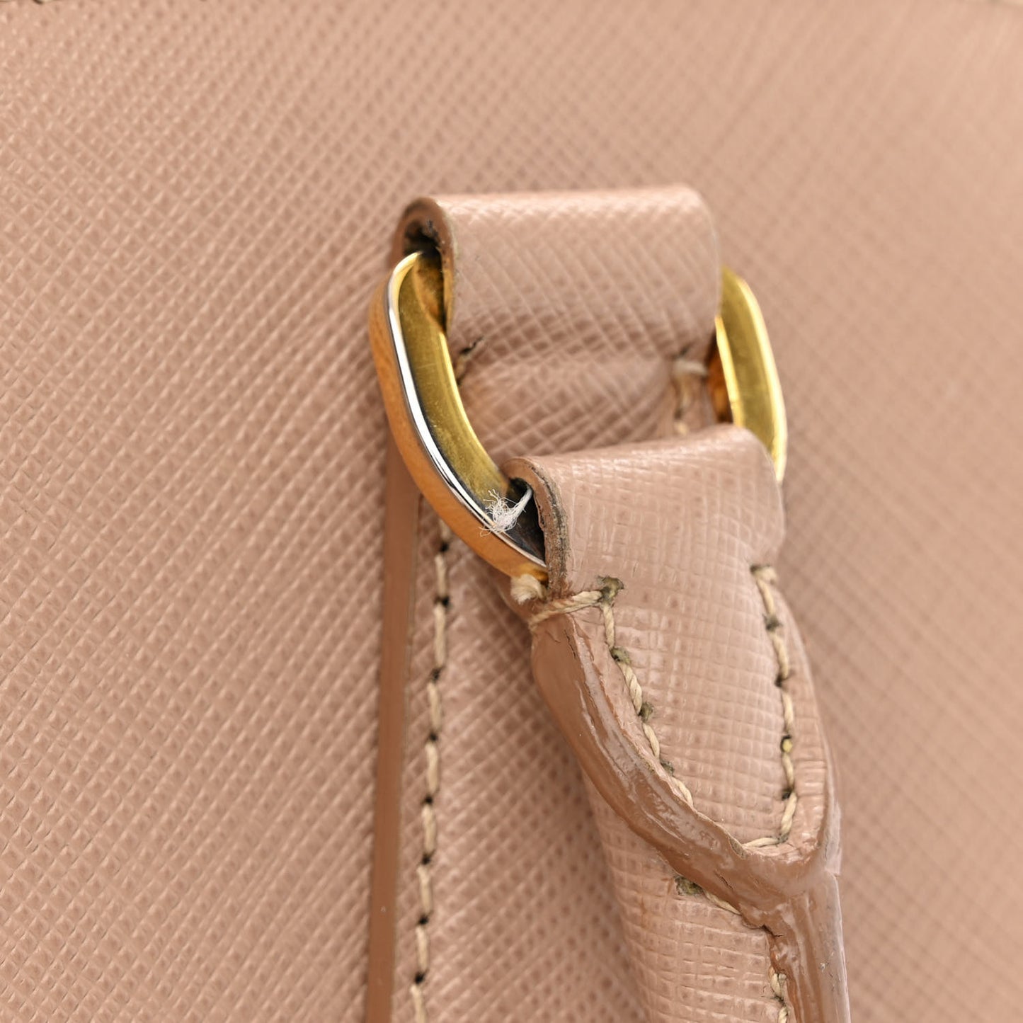 Saffiano Lux Medium Open Promenade Tote Cammeo