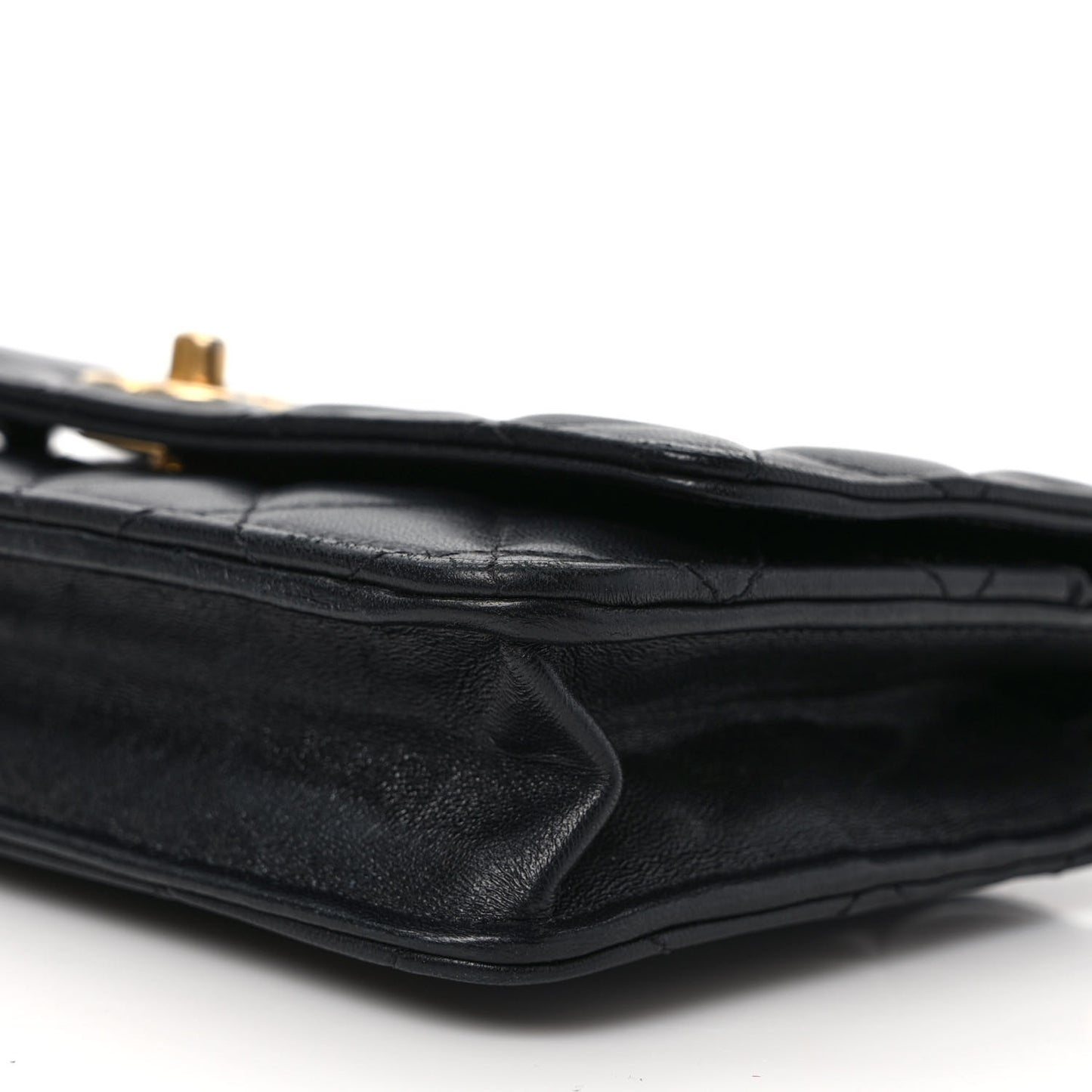 Lambskin Quilted Pearl Crush Wallet On Chain WOC Black
