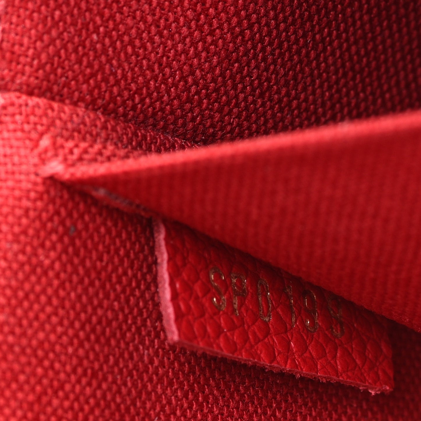 Empreinte Pochette Felicie Chain Wallet Scarlet