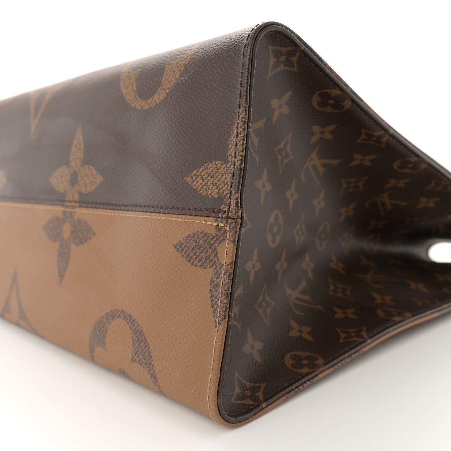 Reverse Monogram Giant Onthego GM