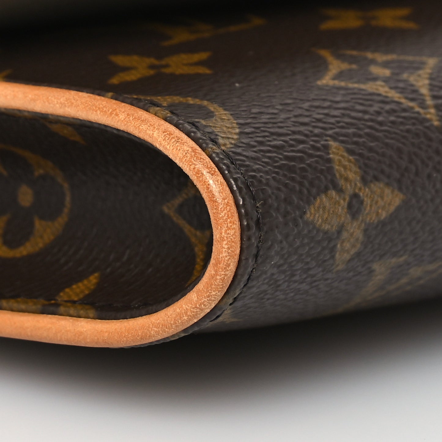 Monogram Pochette Twin GM