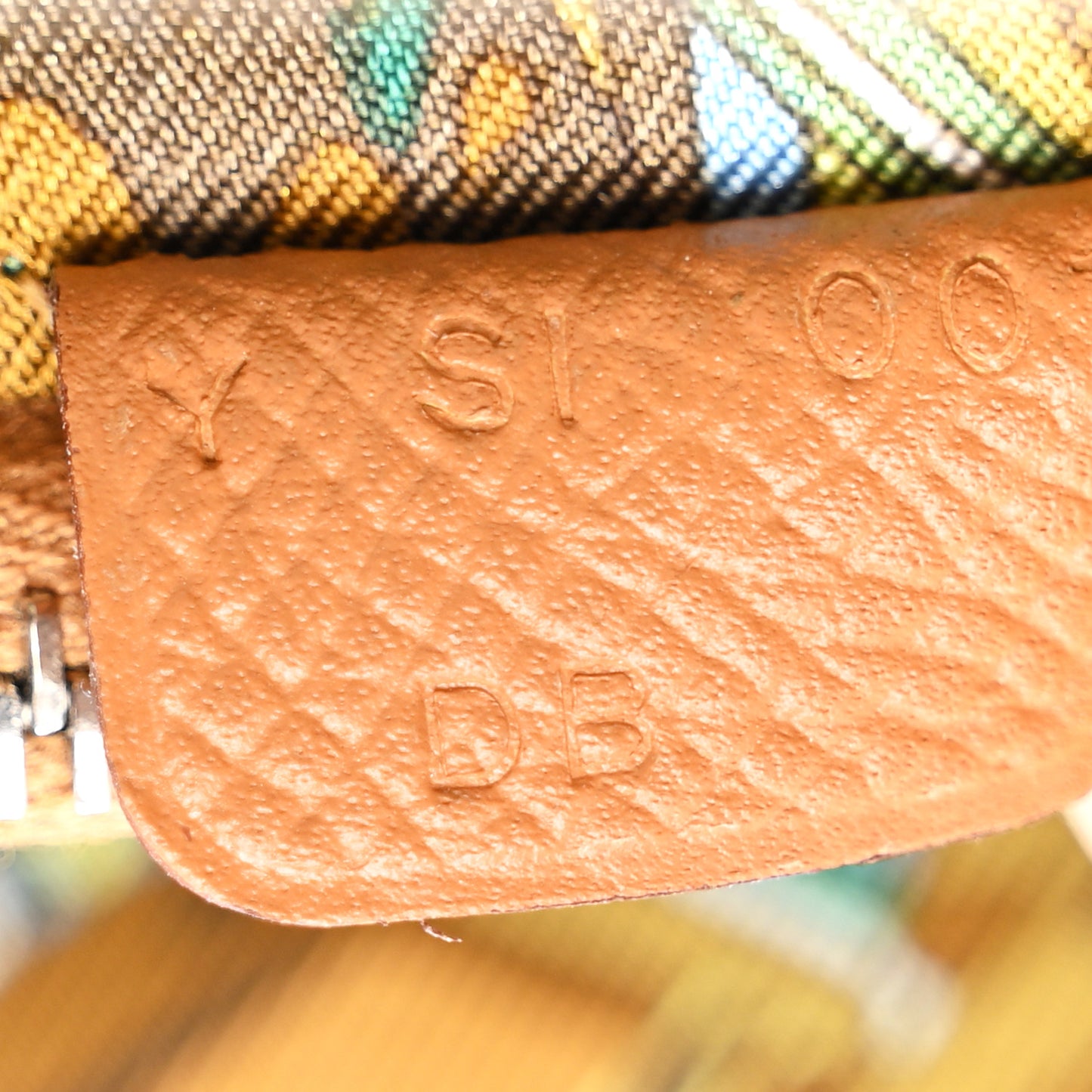 Epsom Silk'in Compact Wallet Gold