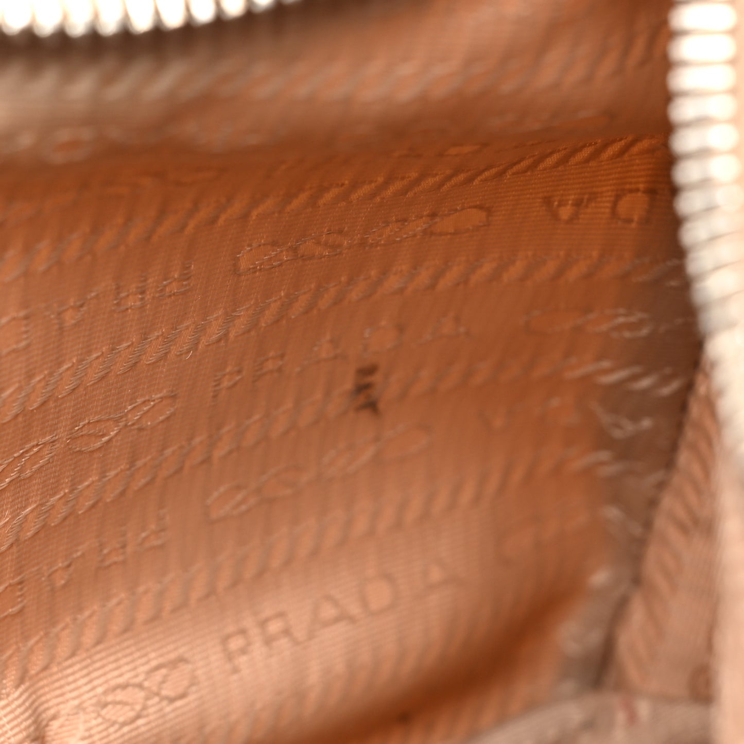 Nylon Re-Edition 2005 Shoulder Bag Cammeo