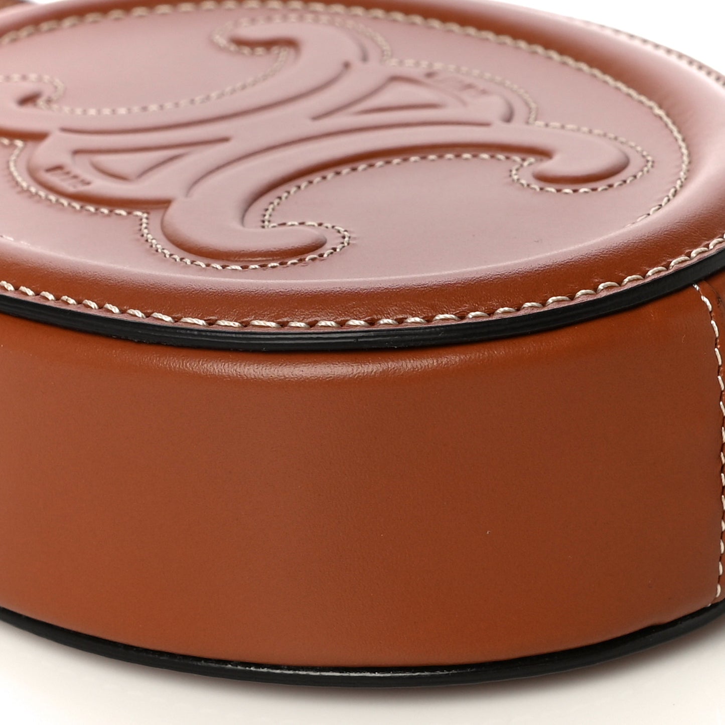 Smooth Calfskin Cuir Small Triomphe Oval Crossbody Purse Tan