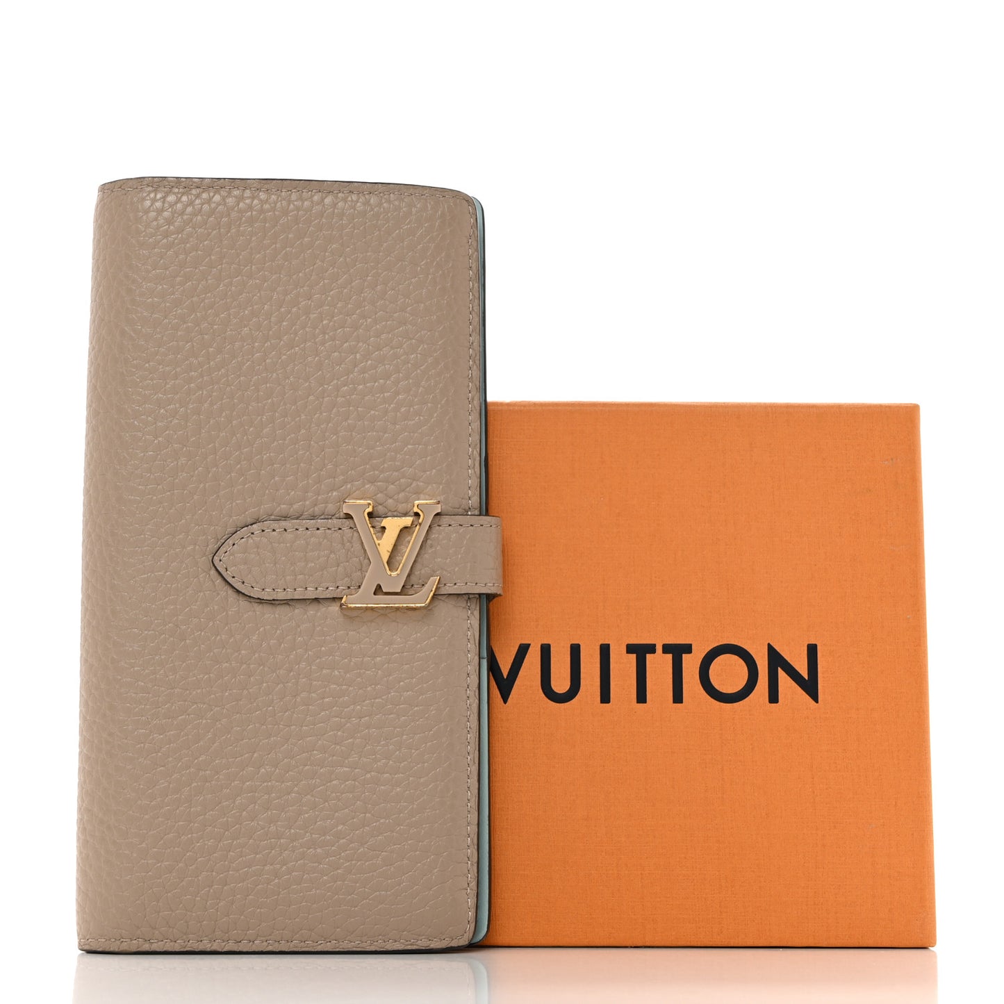 Taurillon LV Vertical Capucines Wallet Galet Aquamarine