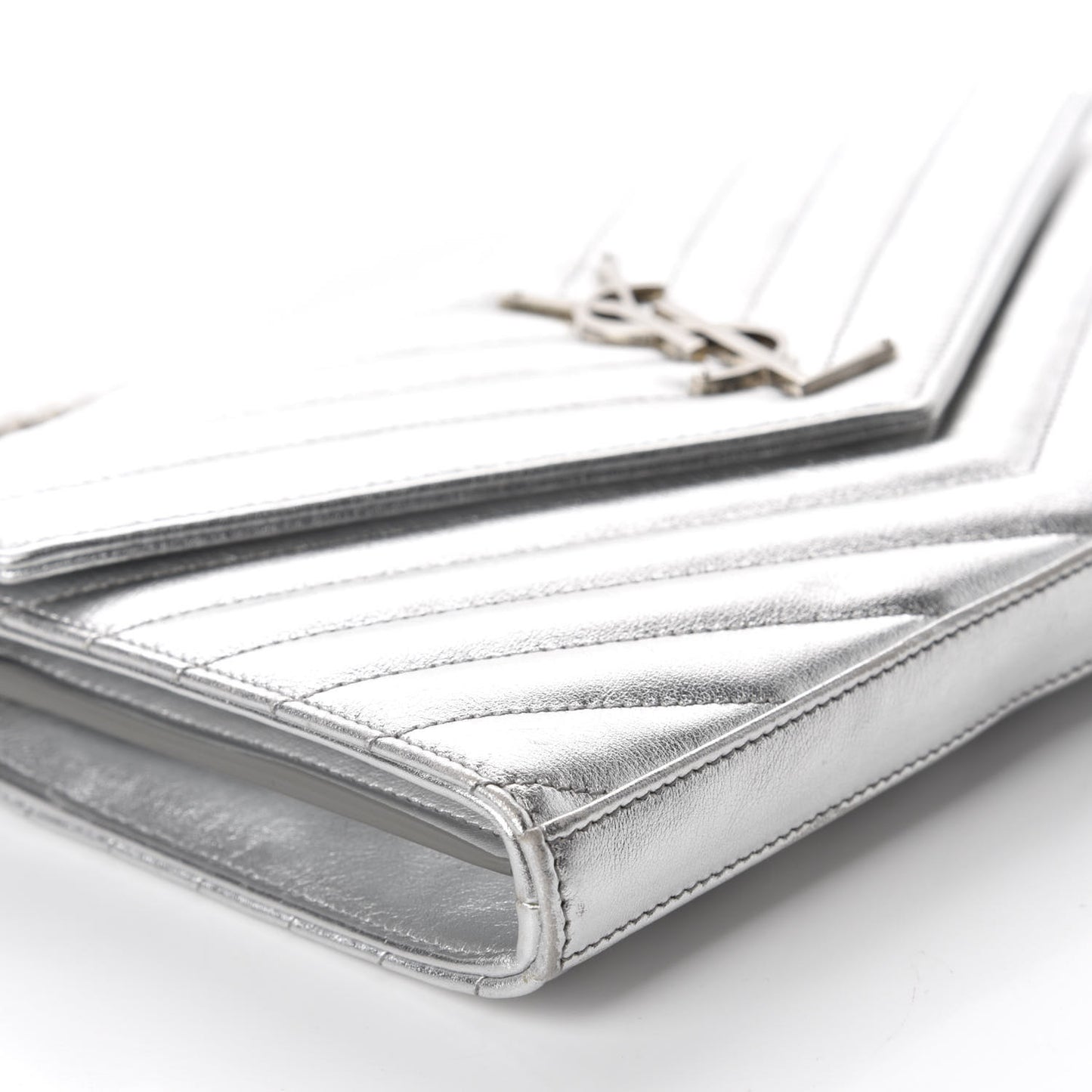 Metallic Lambskin Matelasse Chevron Monogram Chain Wallet Argento