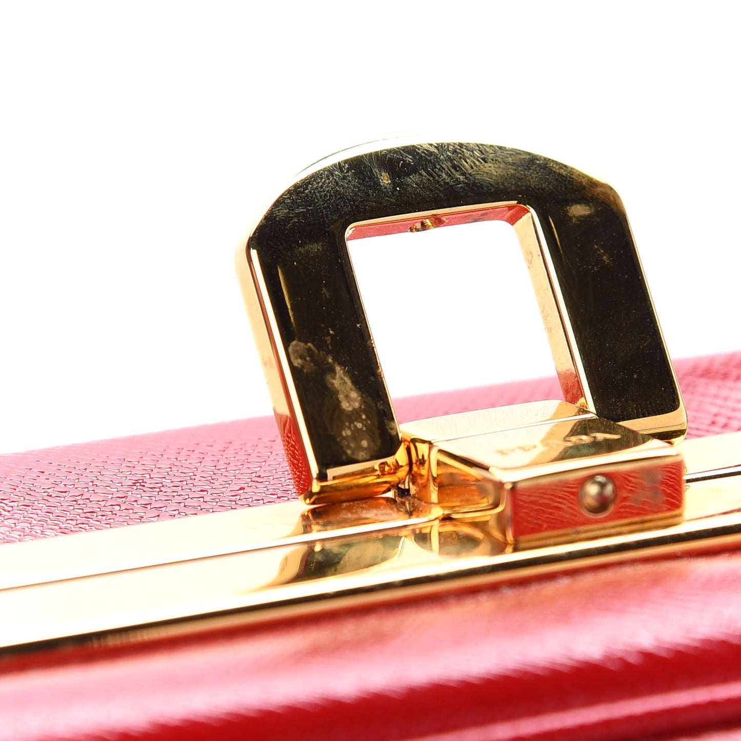 Saffiano Vernice Pyramid Bag Rosso