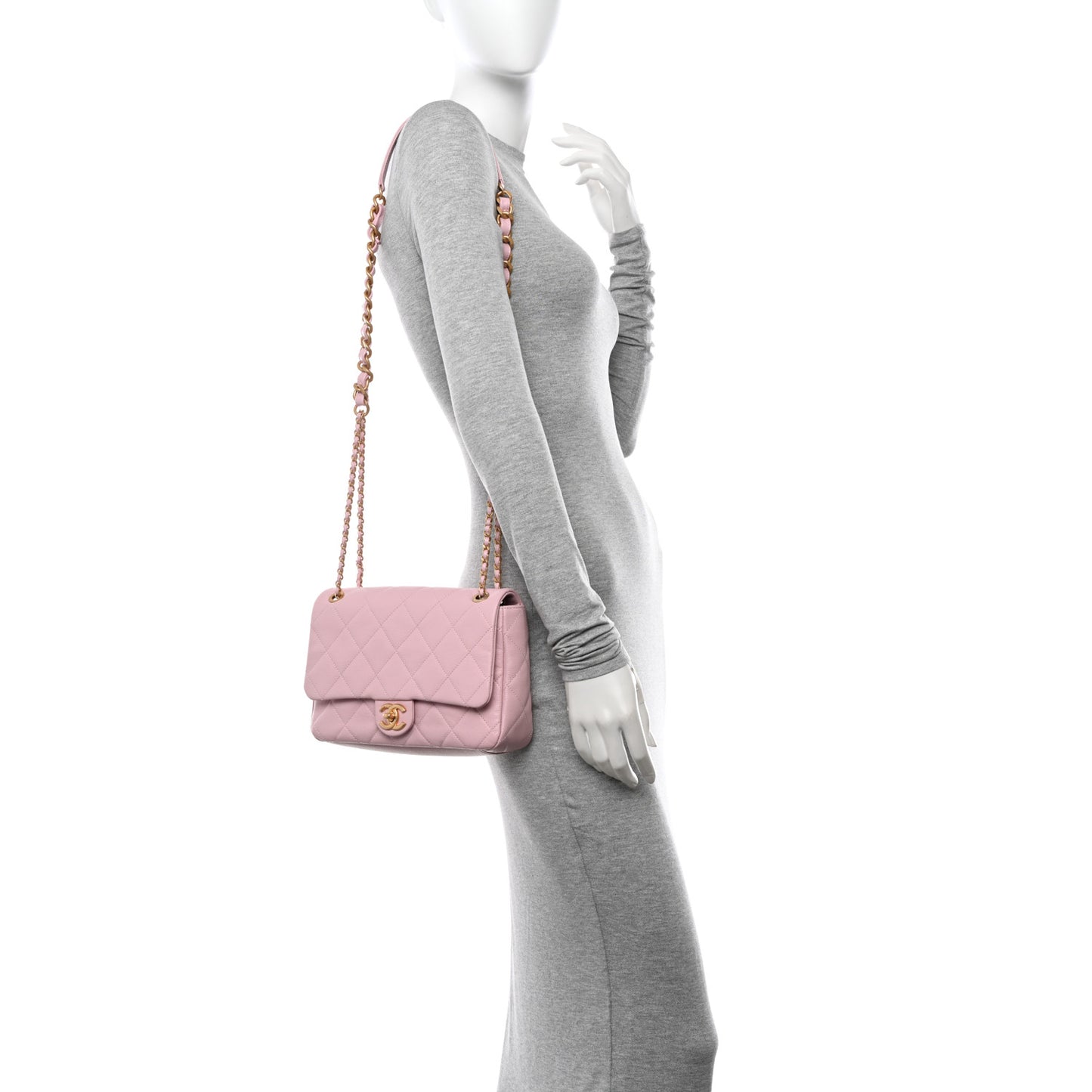 Caviar Quilted Chain Flap Light Pink
