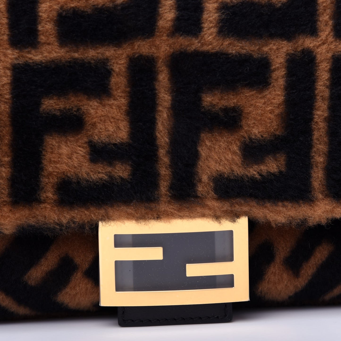 Shearling Vitello Dolce Macro FF 1974 Baguette Tobacco Black