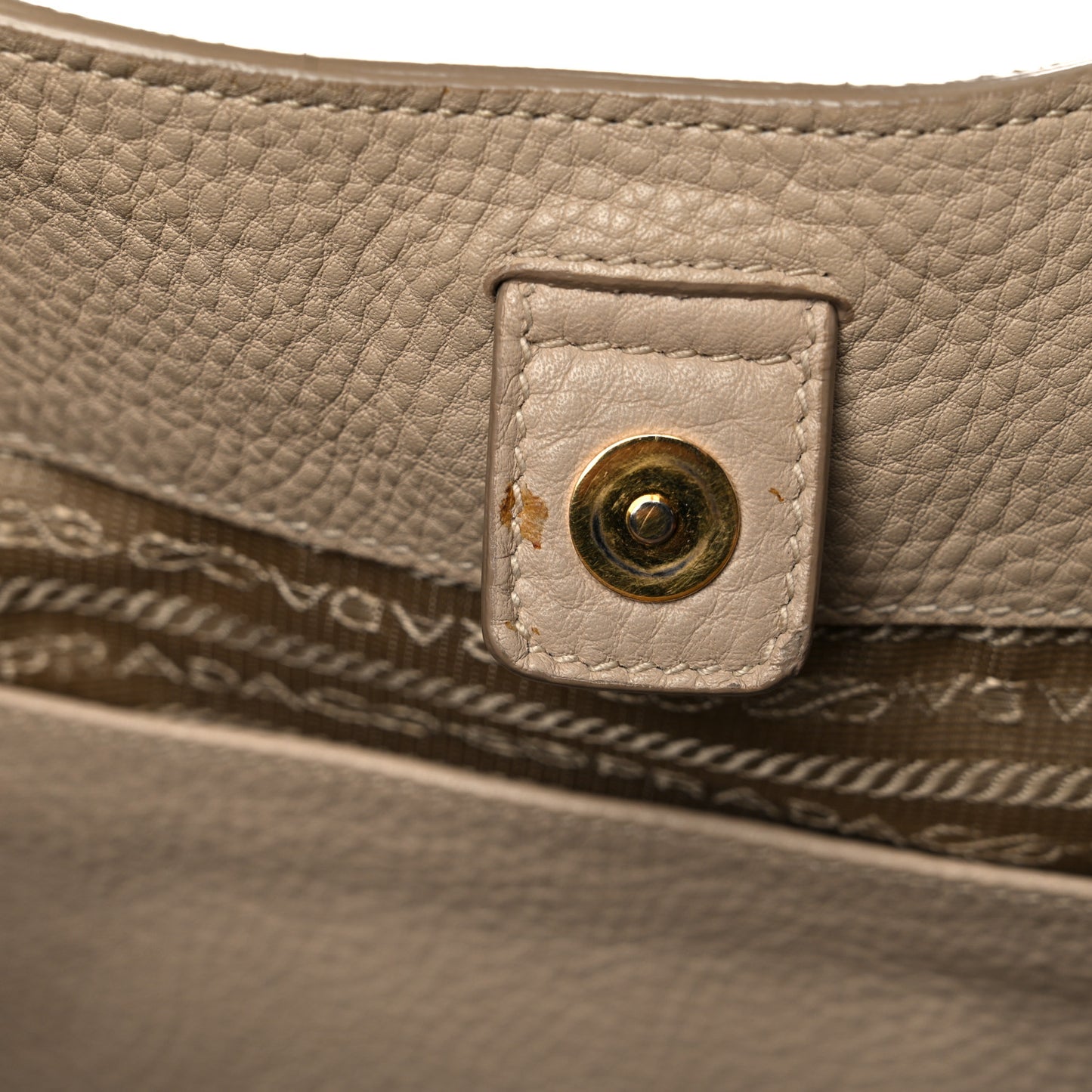 Vitello Daino Side Pocket Hobo Sabbia