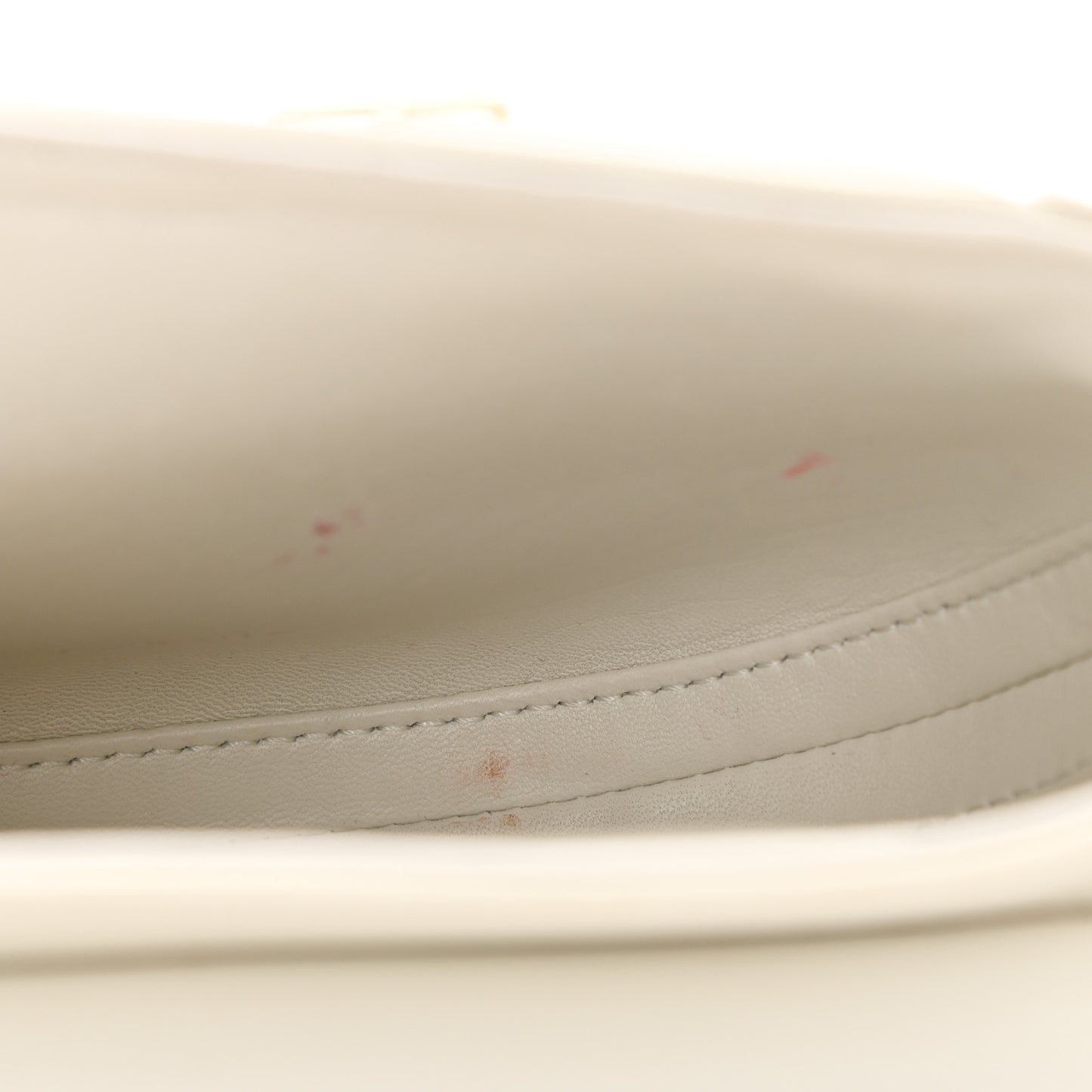 Satinated Calfskin Besace Small 16 White