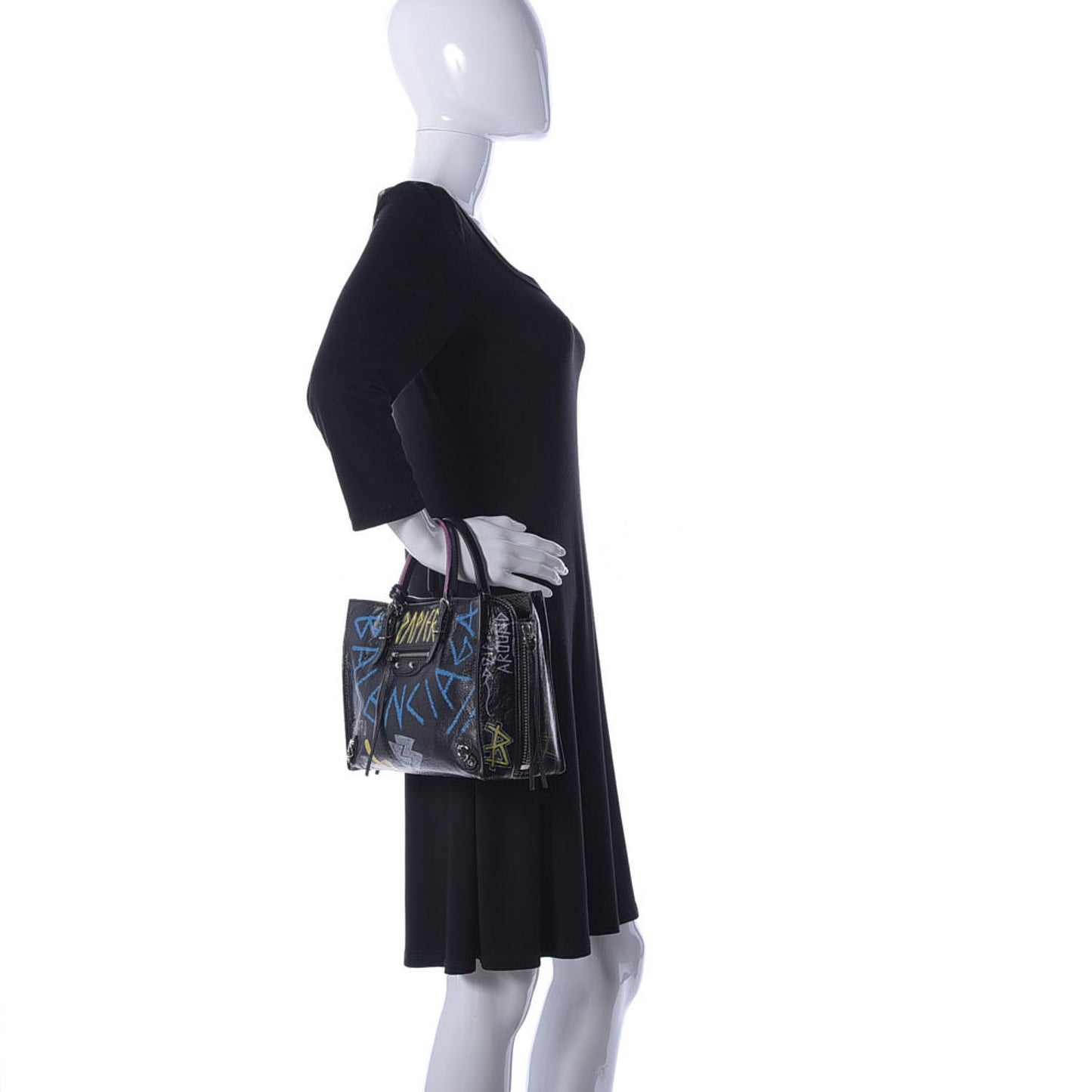 Agneau Graffiti Papier A6 Zip Around Tote Black