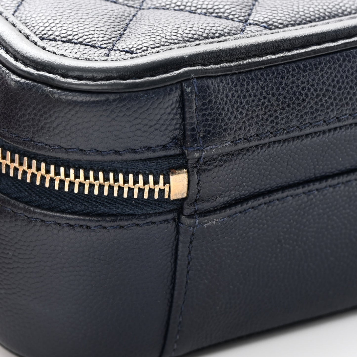Caviar Quilted Medium CC Filigree Vanity Case Navy