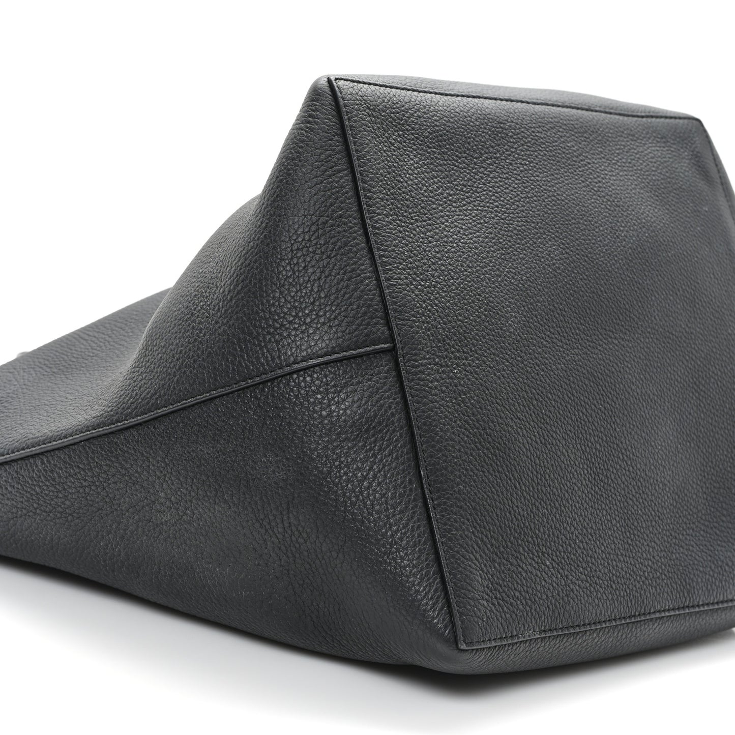 Grained Calfskin Park Tote Three Black