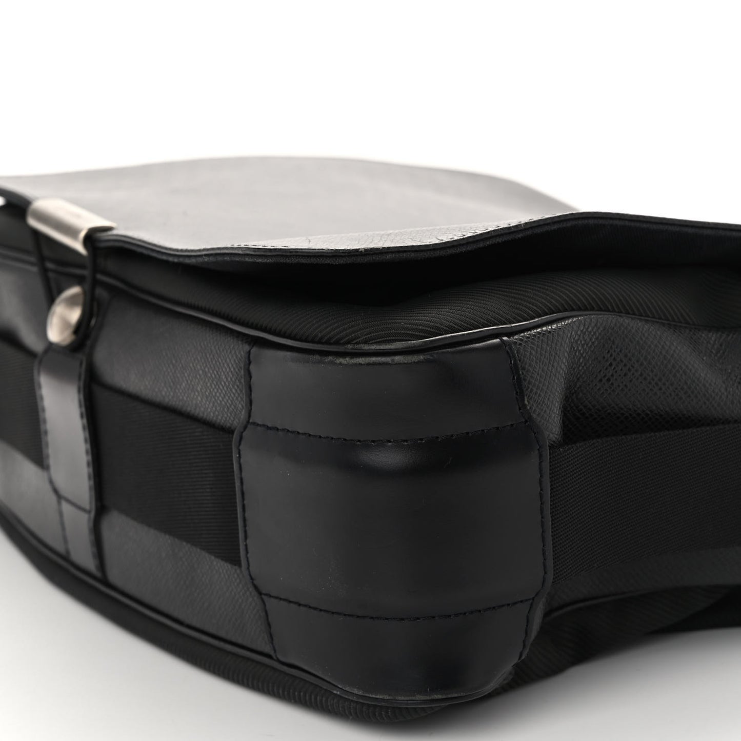 Taiga Viktor Messenger Bag Ardoise