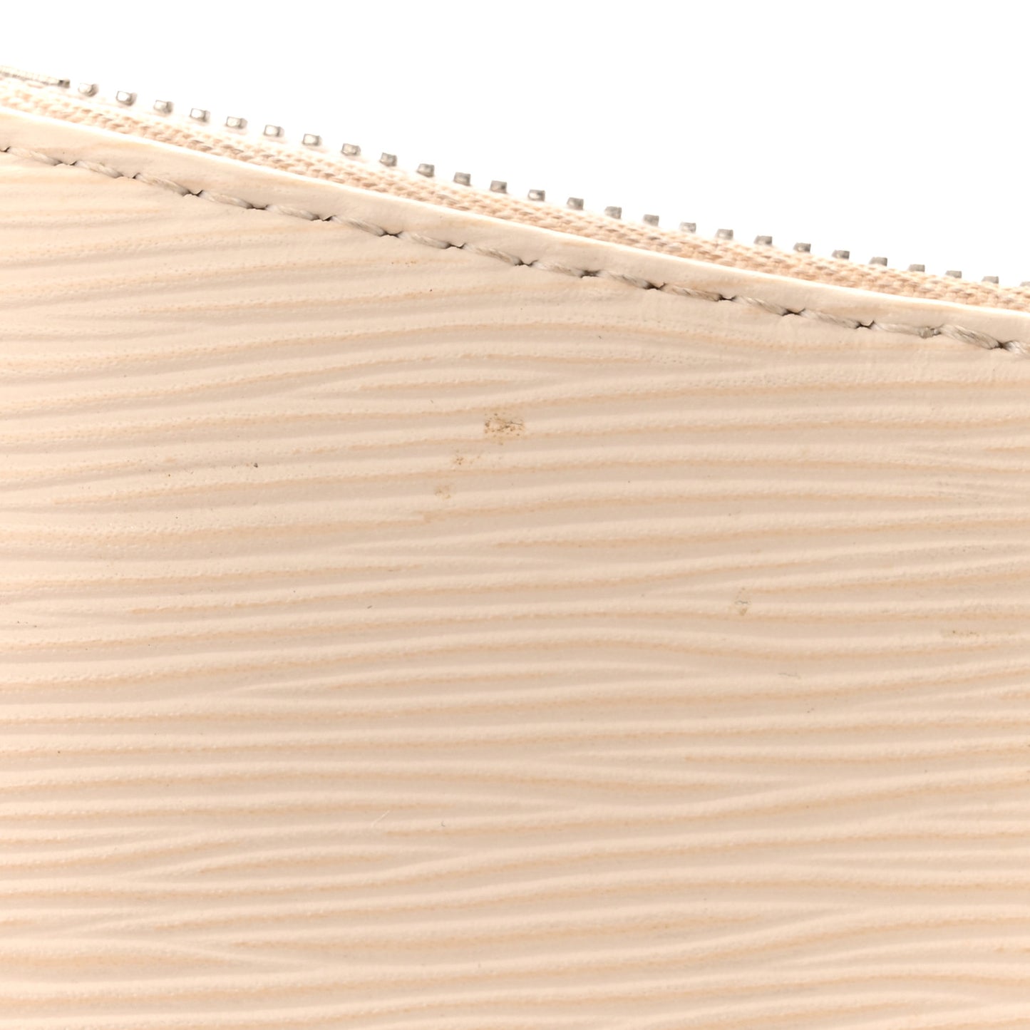 Epi Easy Pouch On Strap Quartz