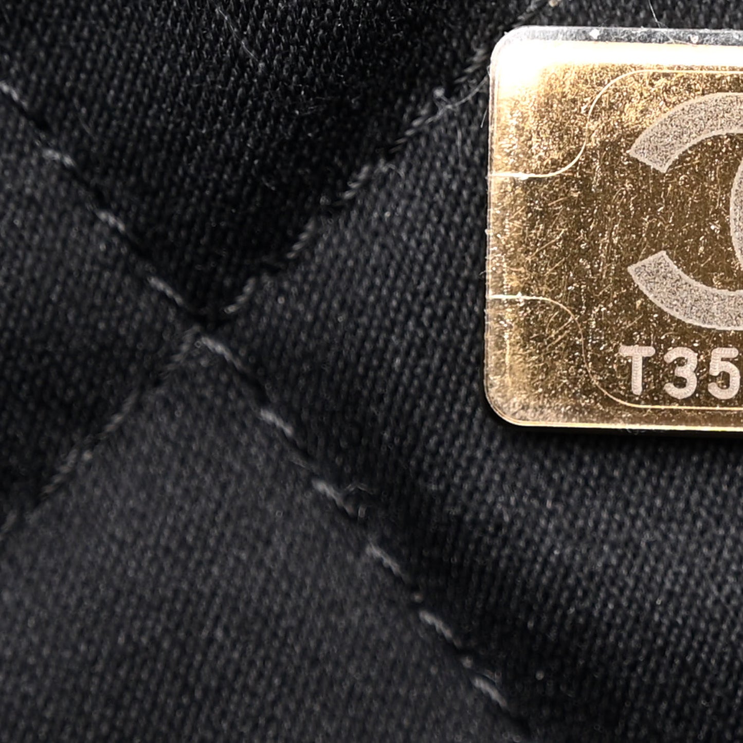 Shiny Calfskin Quilted Small Chanel 22 Black