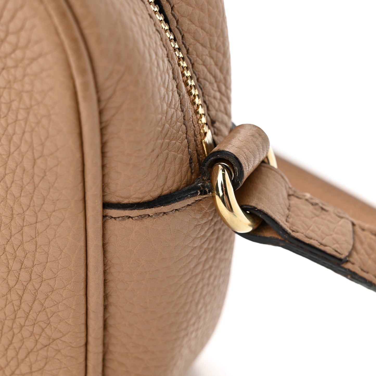 Pebbled Calfskin Small Soho Disco Bag Camelia