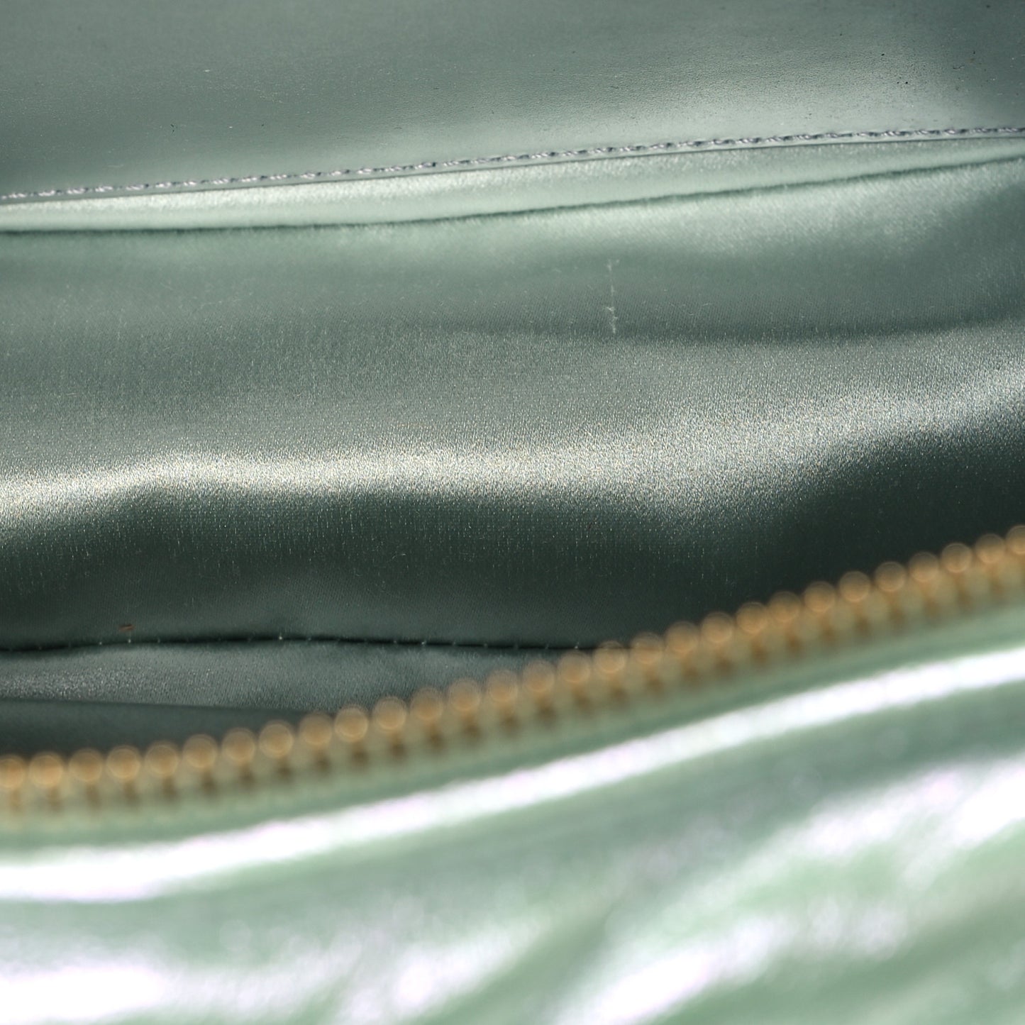 Iridescent Nappa Chevron Matelasse Small GG Marmont Chain Shoulder Bag Iridescent Salvy Green