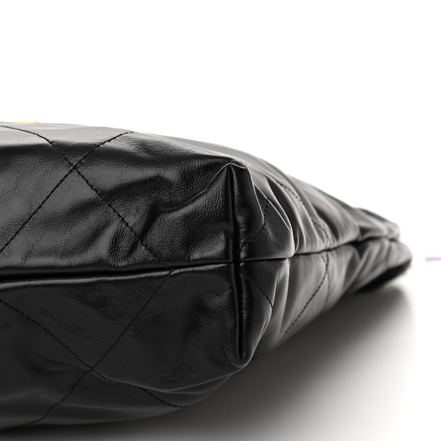 Shiny Calfskin Quilted Chanel 22 Black