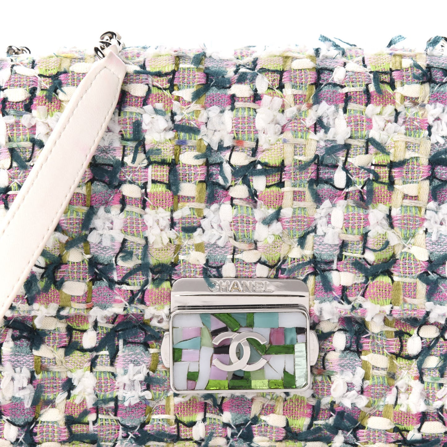 Tweed Beauty Lock Flap Multicolor