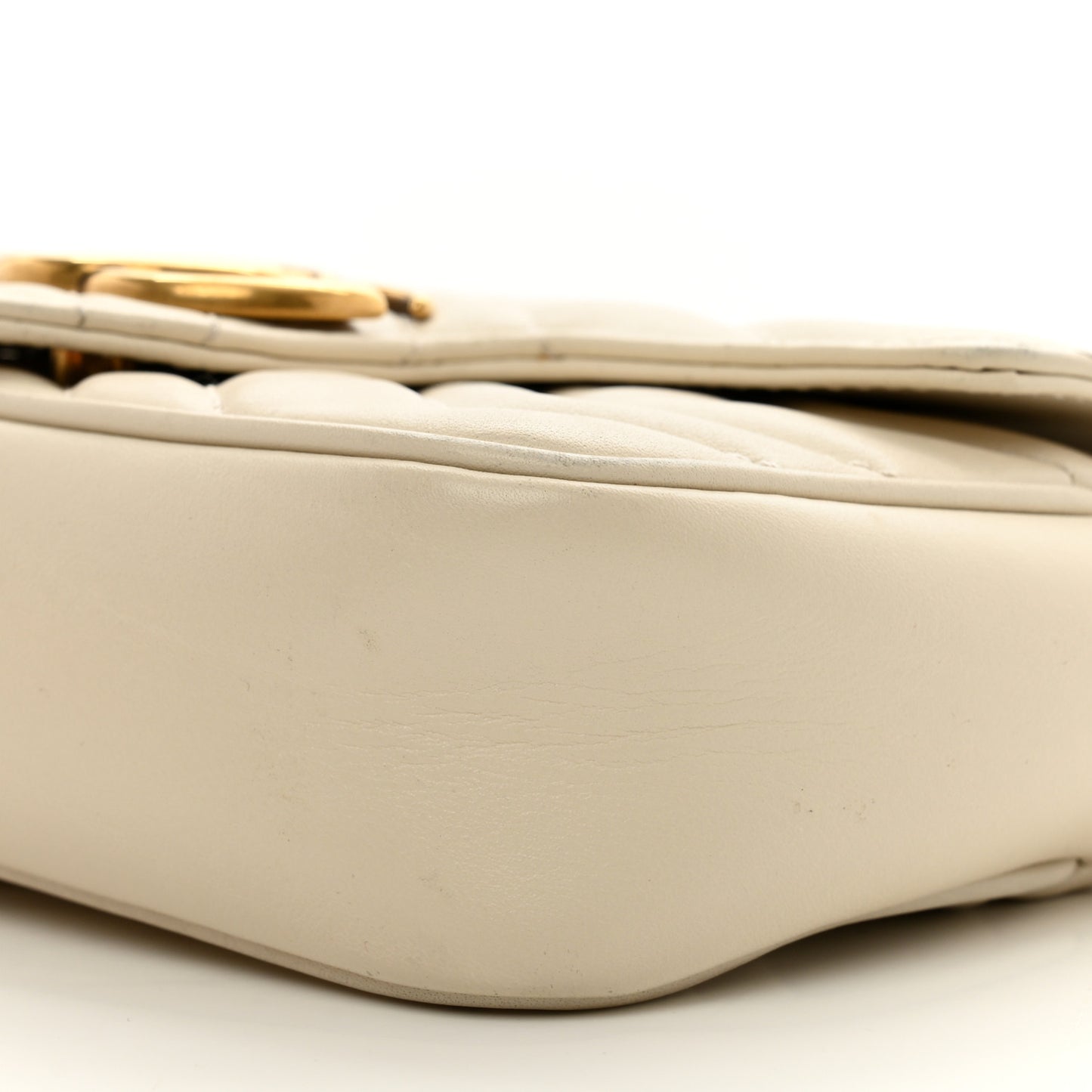 Calfskin Matelasse Super Mini GG Marmont Shoulder Bag White