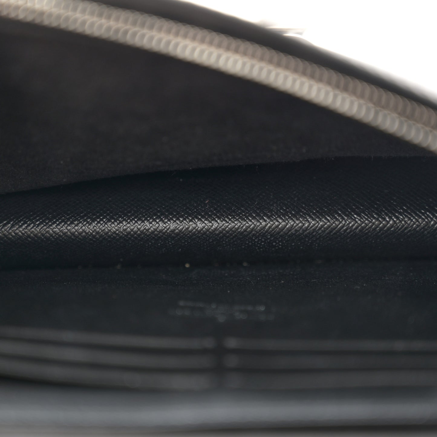 Epi Twist Belt Chain Wallet Black